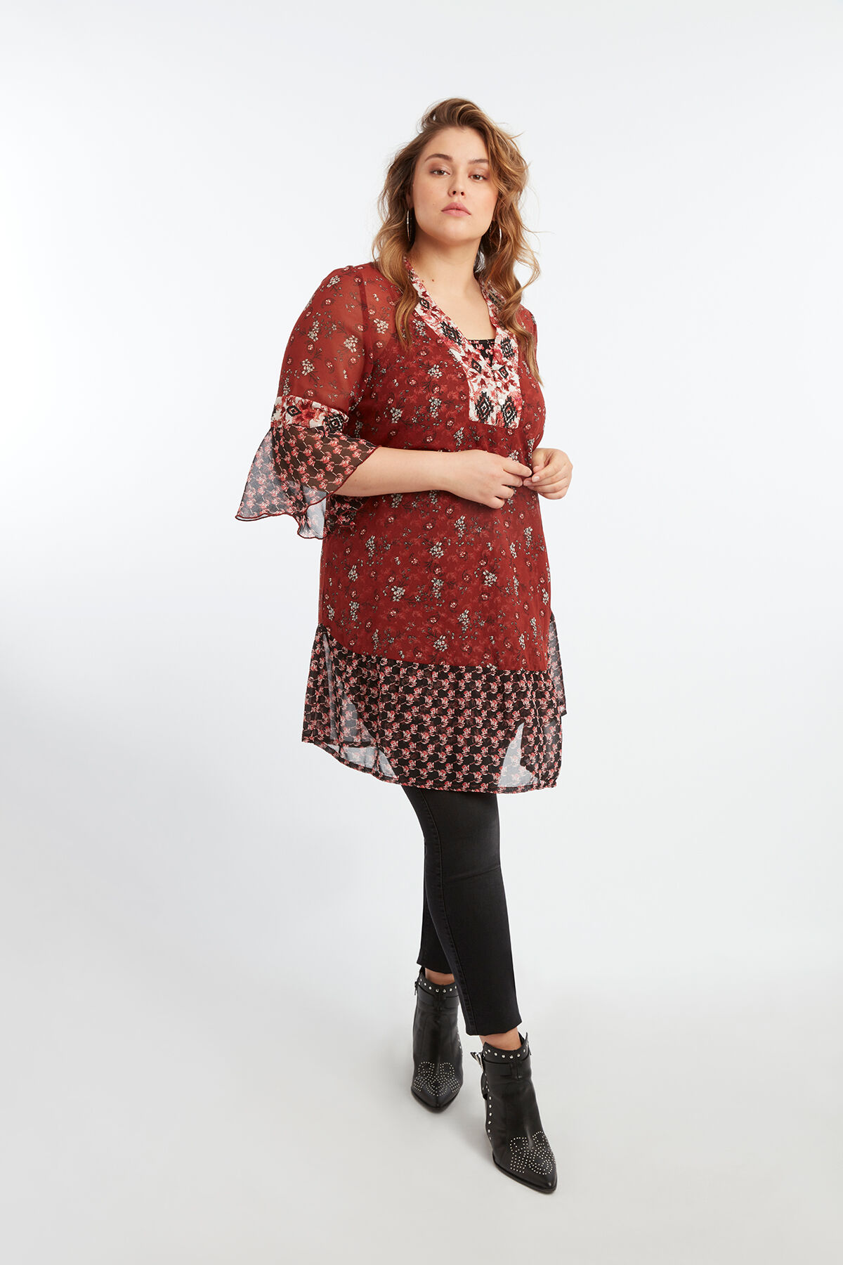 Vestido tipo t&uacute;nica de estampado floral image number 4