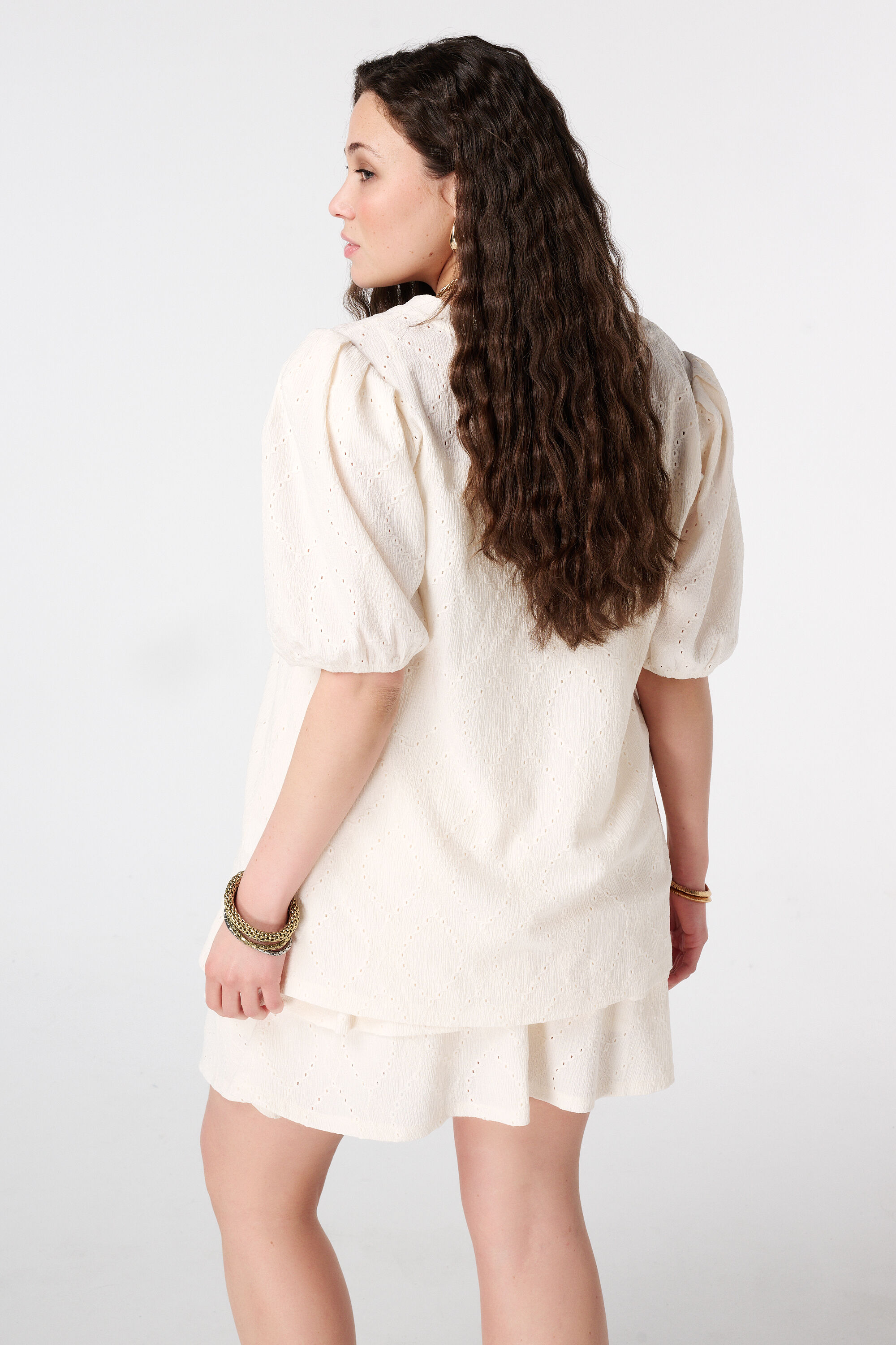 Top con efecto bordado image number 3