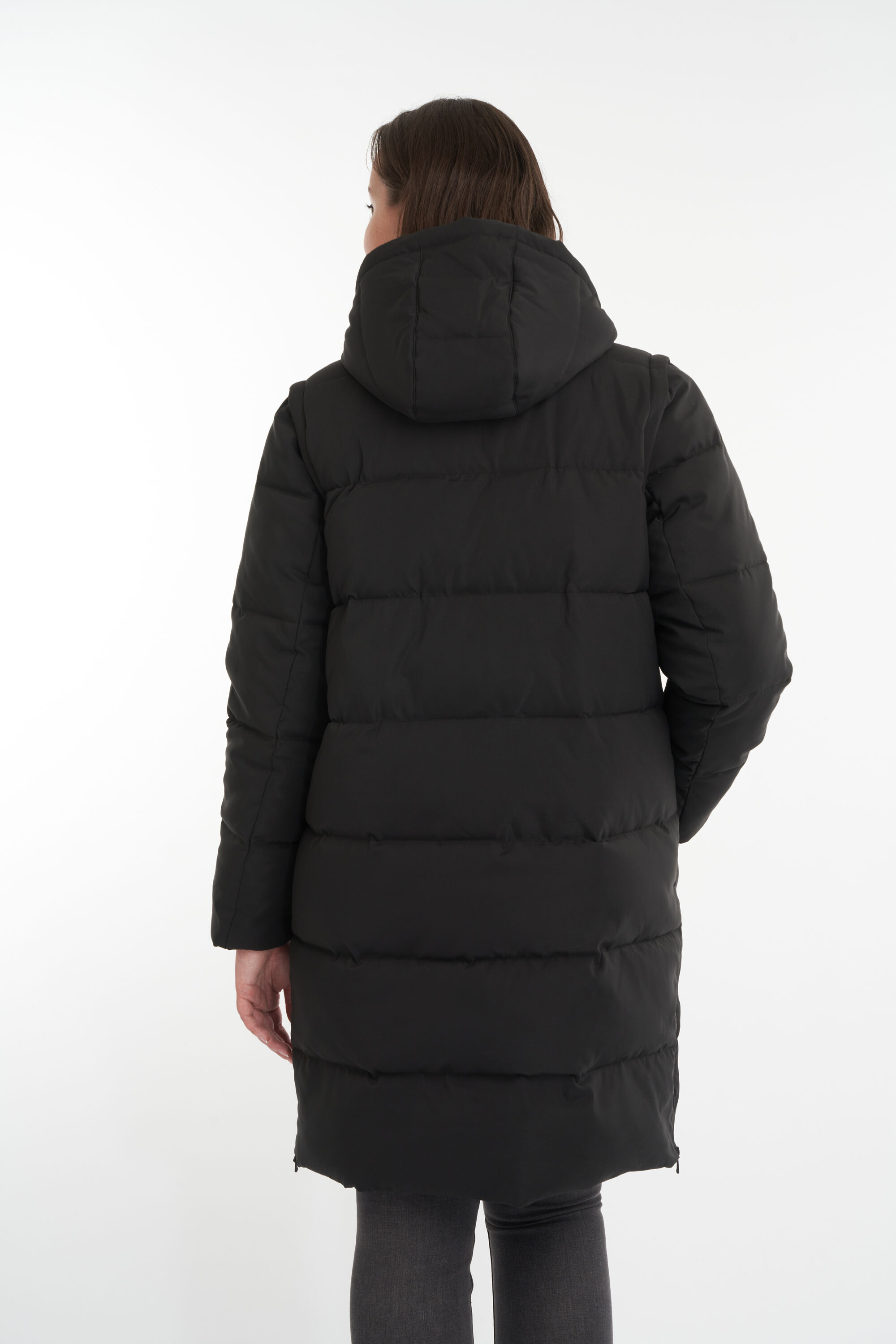 Chaqueta acolchada con mangas desmontables image number 4