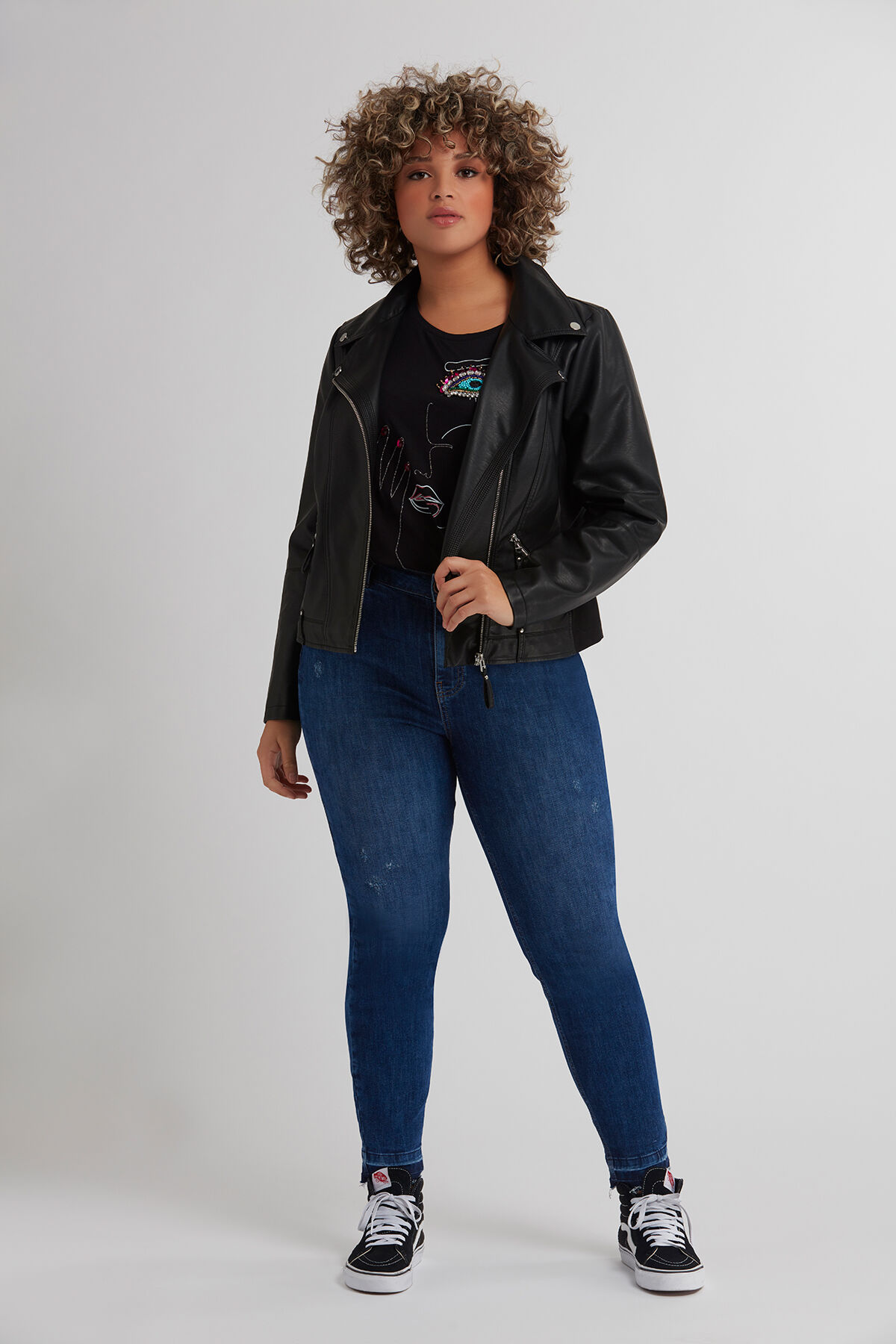 Chaqueta motera de cuero sint&eacute;tico image number 3