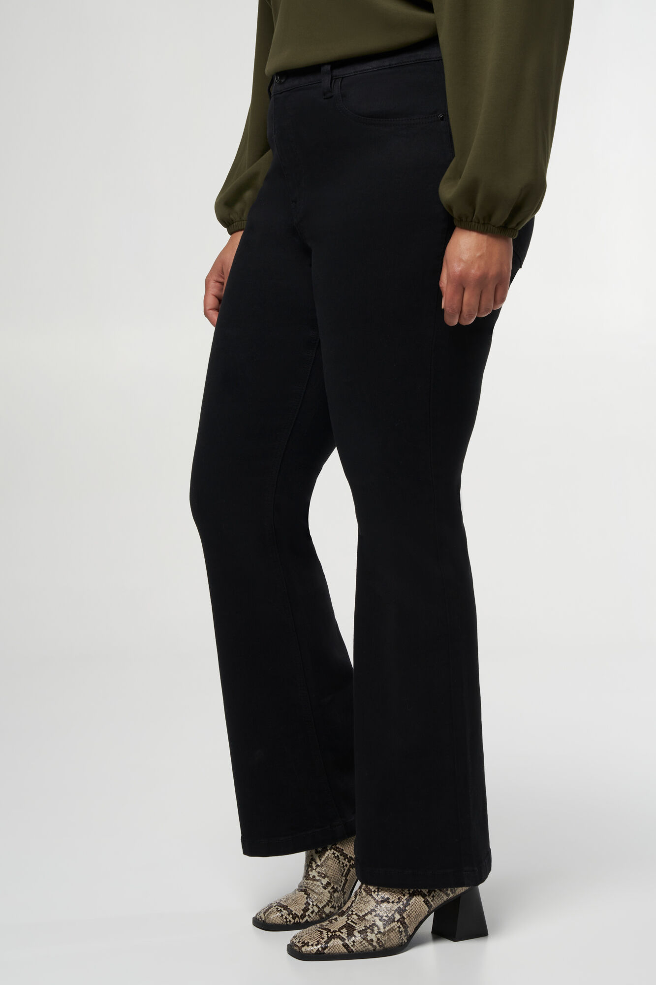 Vaqueros campana JASMIN image number 5