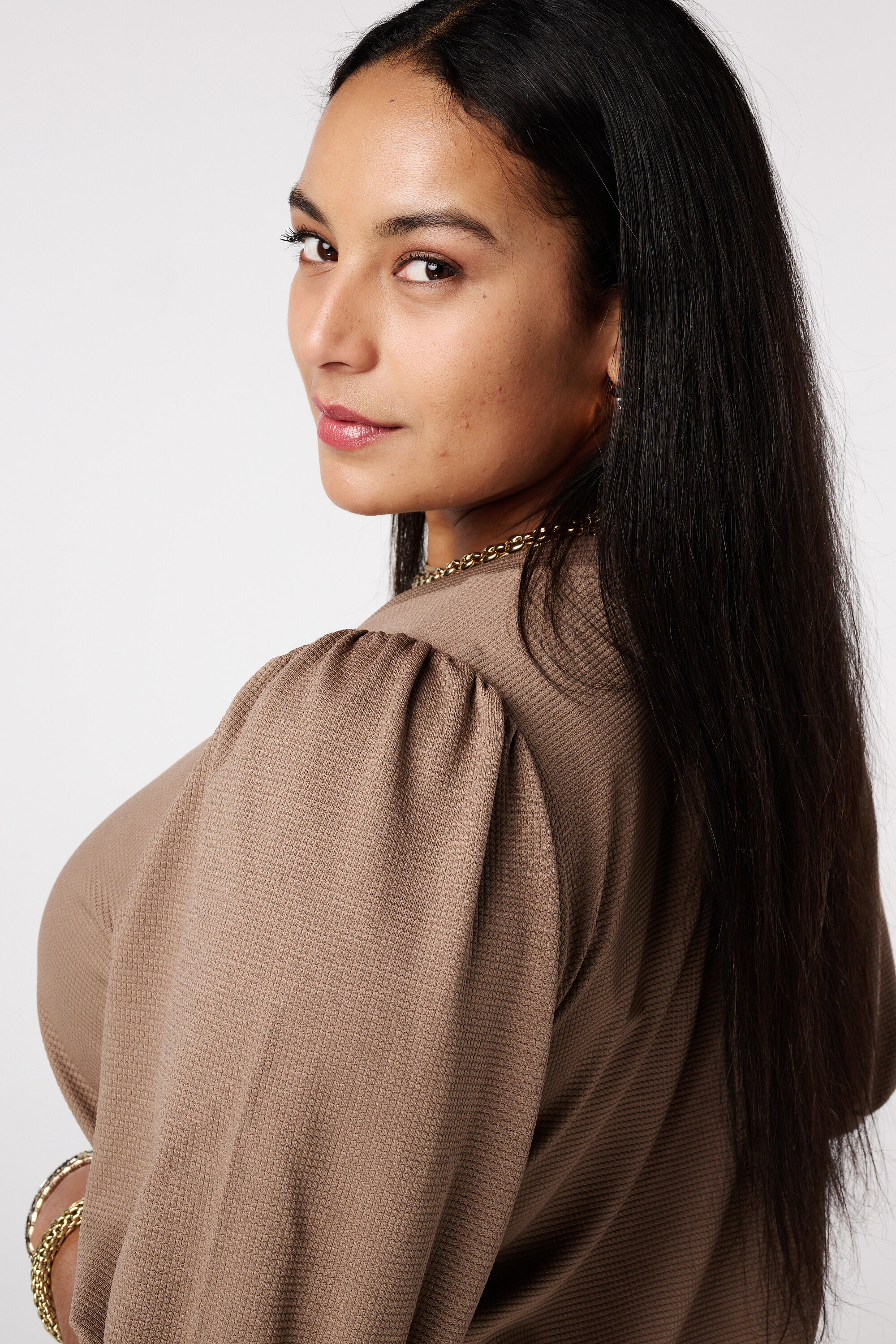 Top con mangas abullonadas image number 4