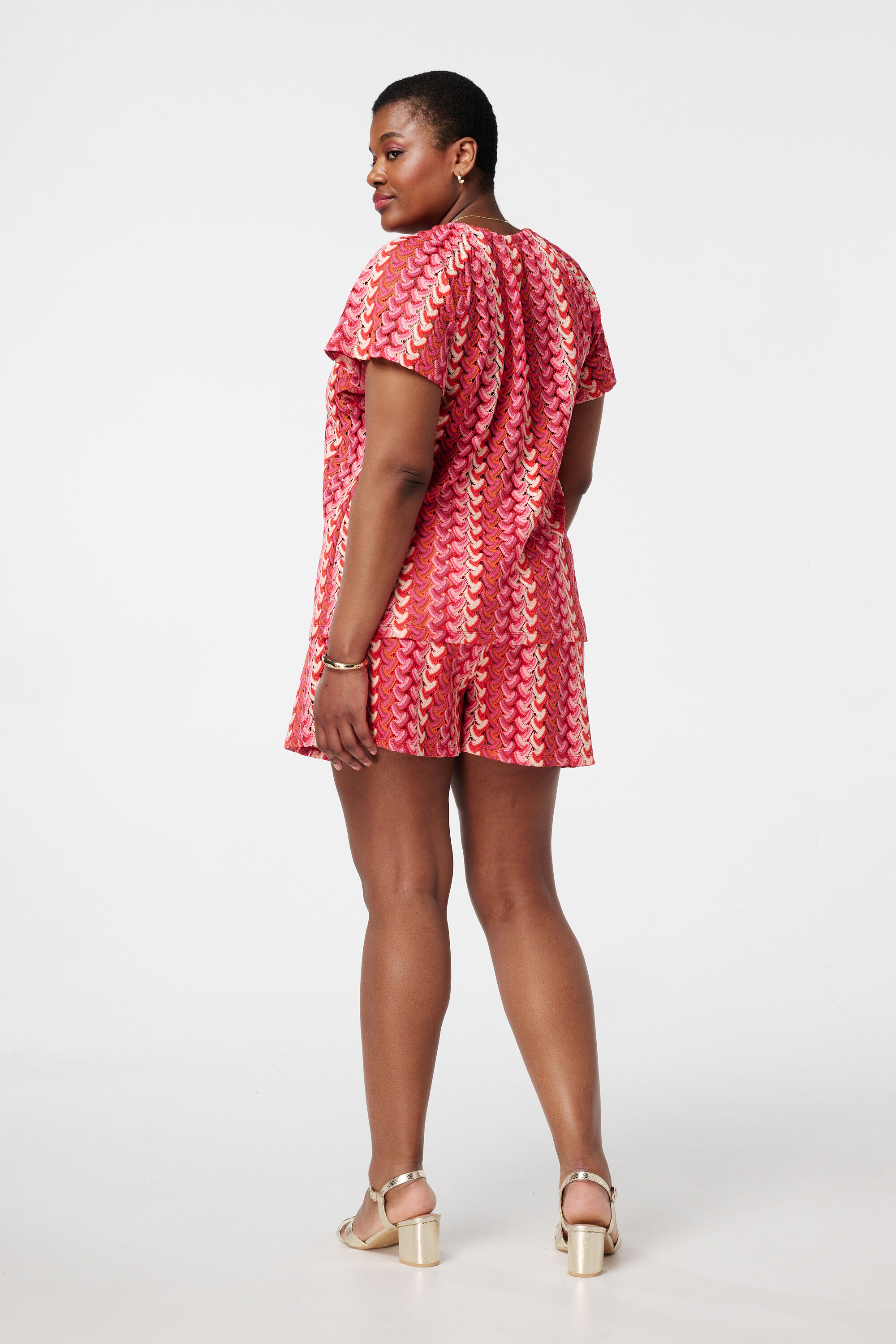 Shorts con textura el&aacute;sticos image number 3