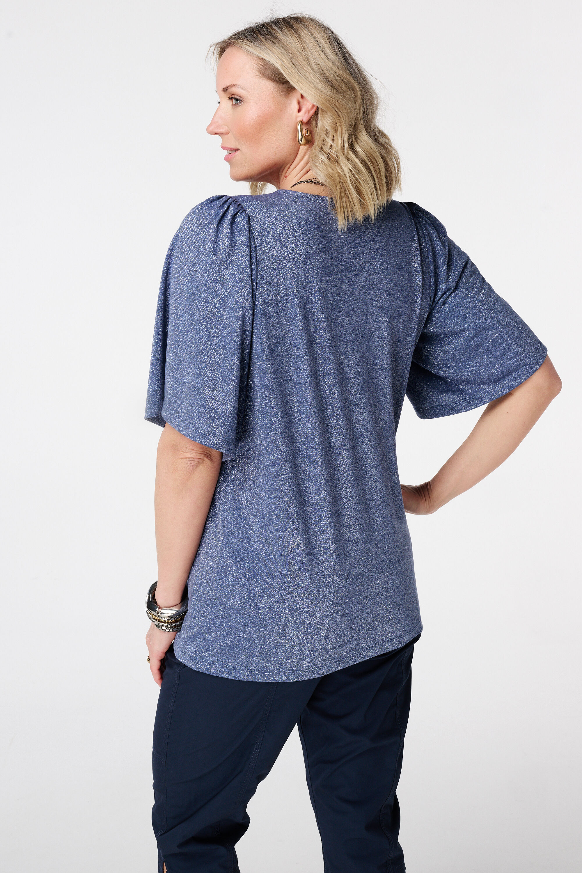 Top con mangas mariposa image number 3