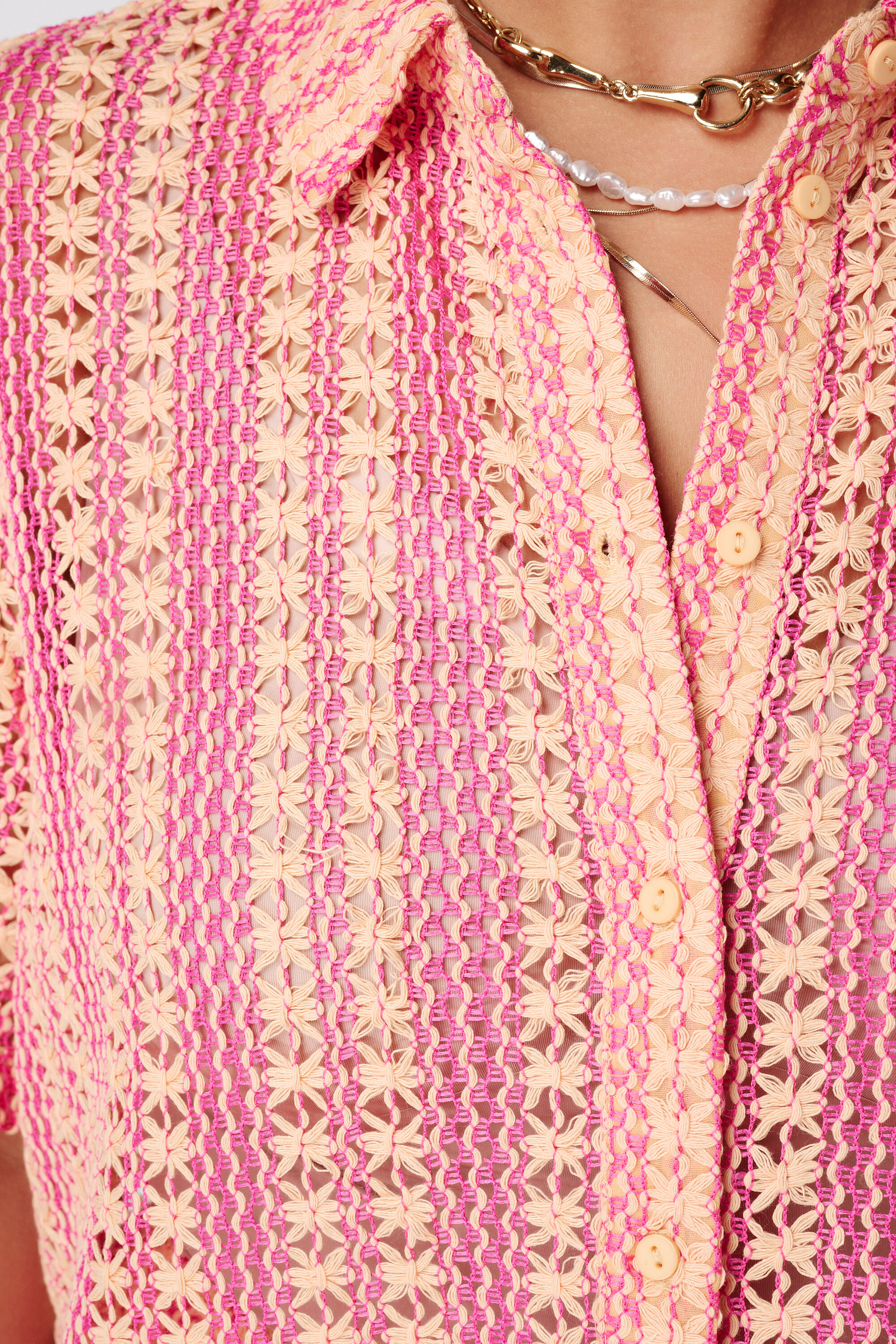 Top de crochet estilo polo image number 6