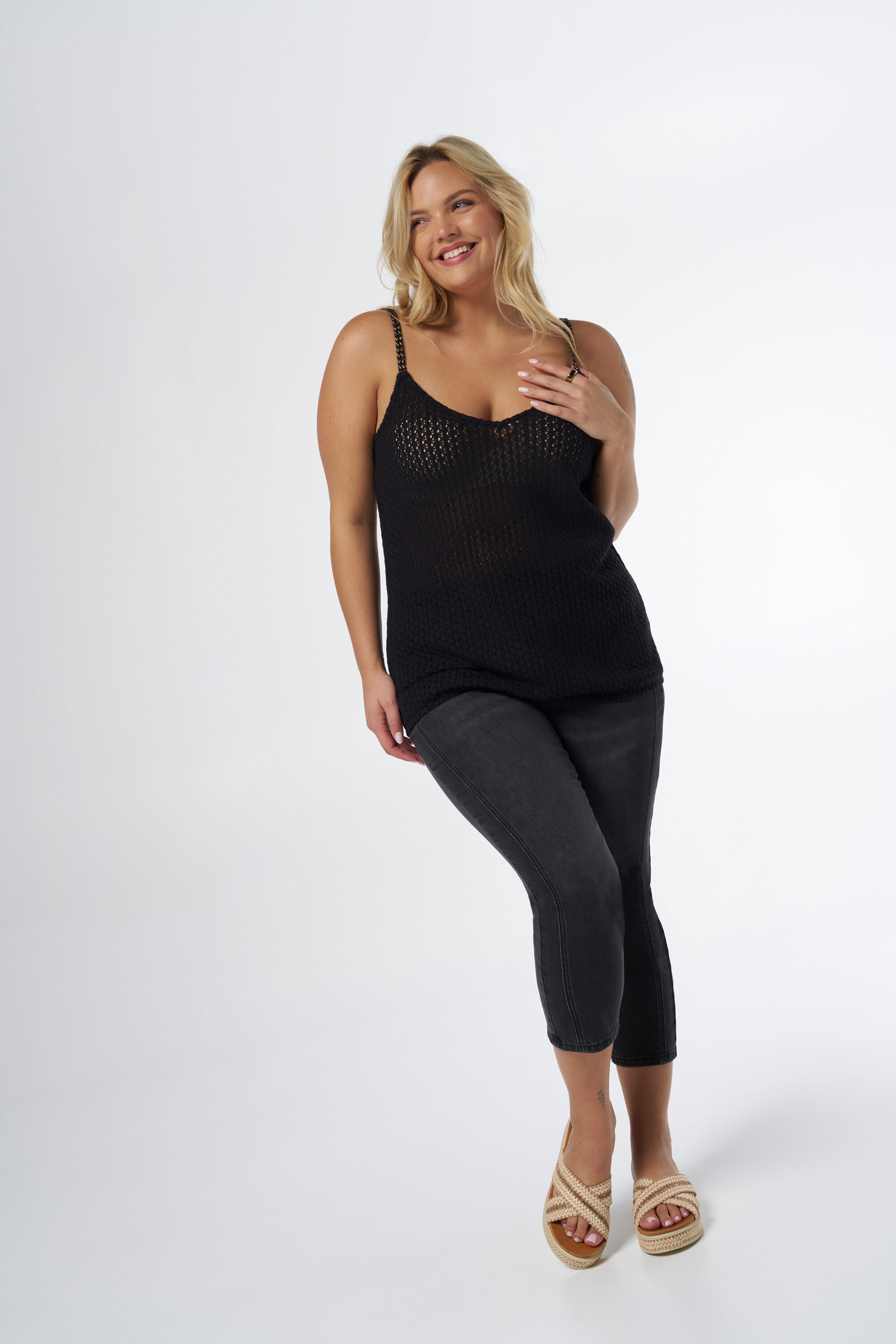 Top de punto con textura image number 5