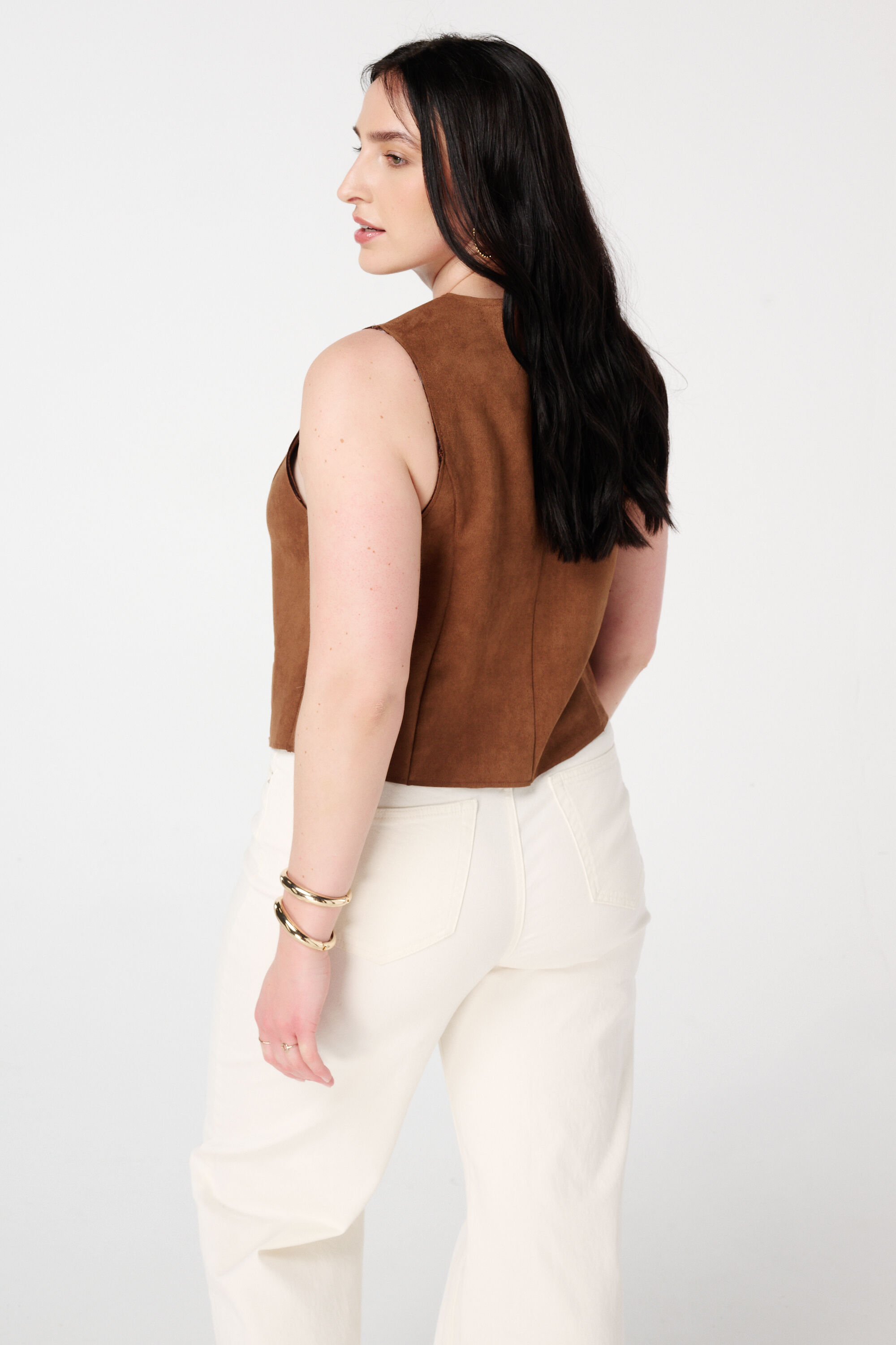 Chaleco de ante con cierre de botones image number 3