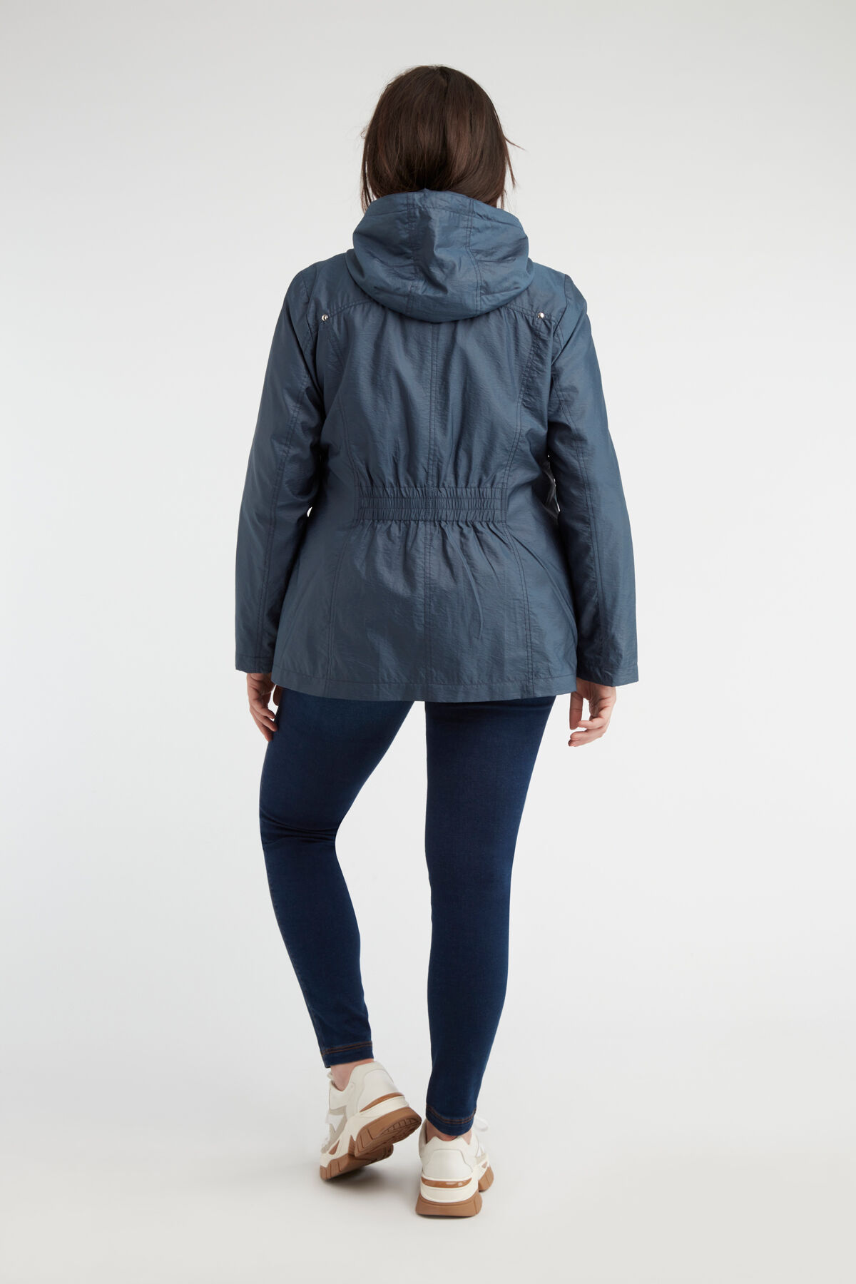 Abrigo brillante image number 4