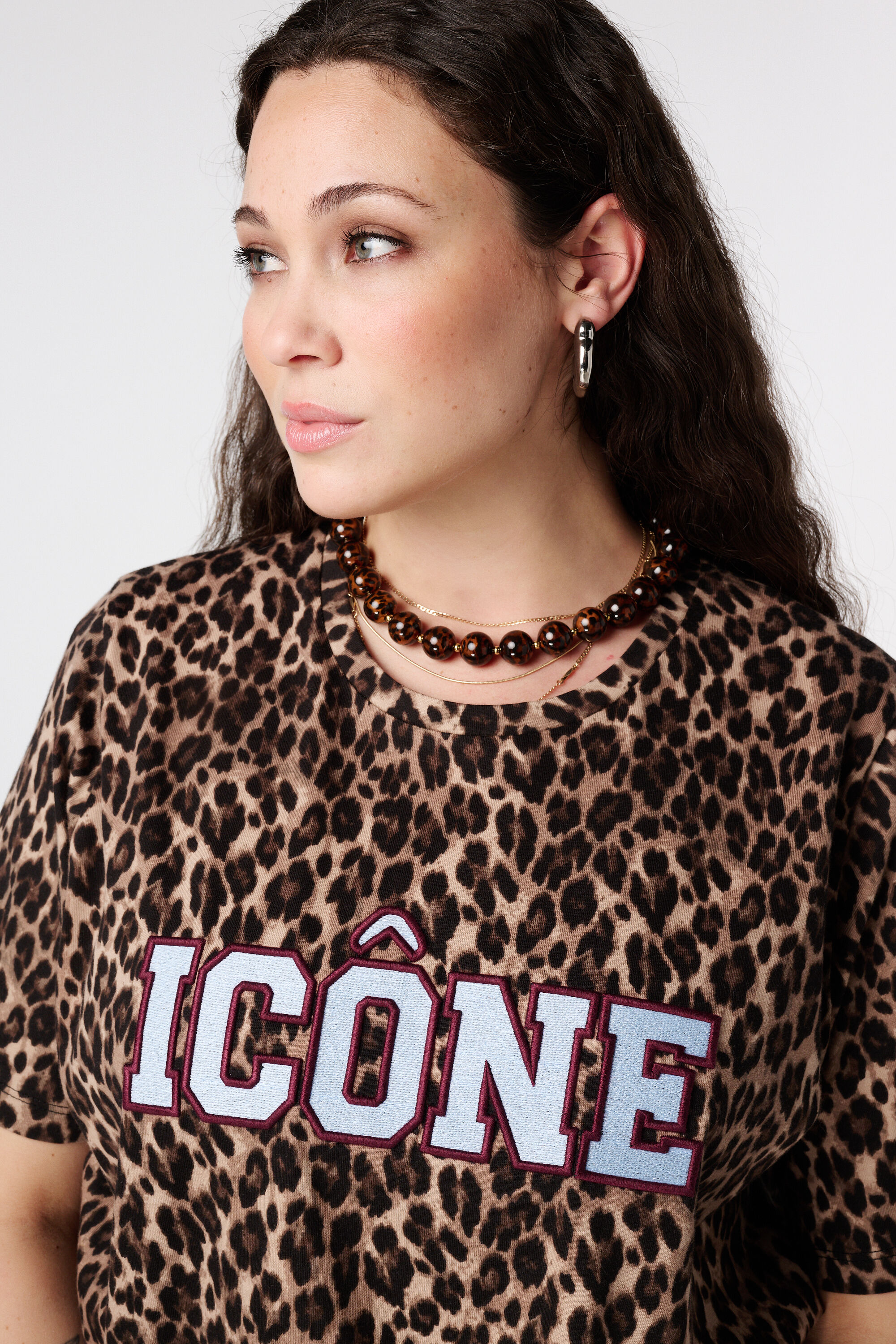 Camiseta con estampado animal image number 4