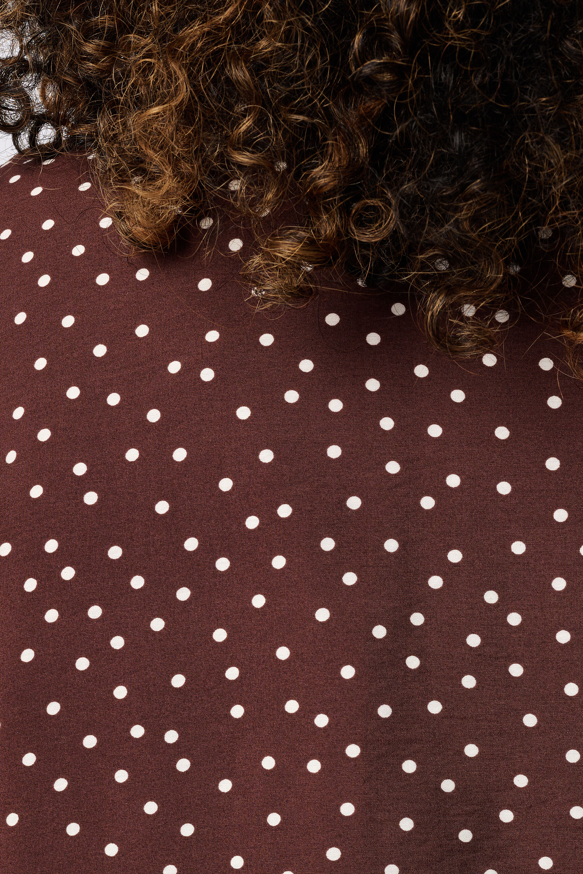 Blusa de lunares image number 6