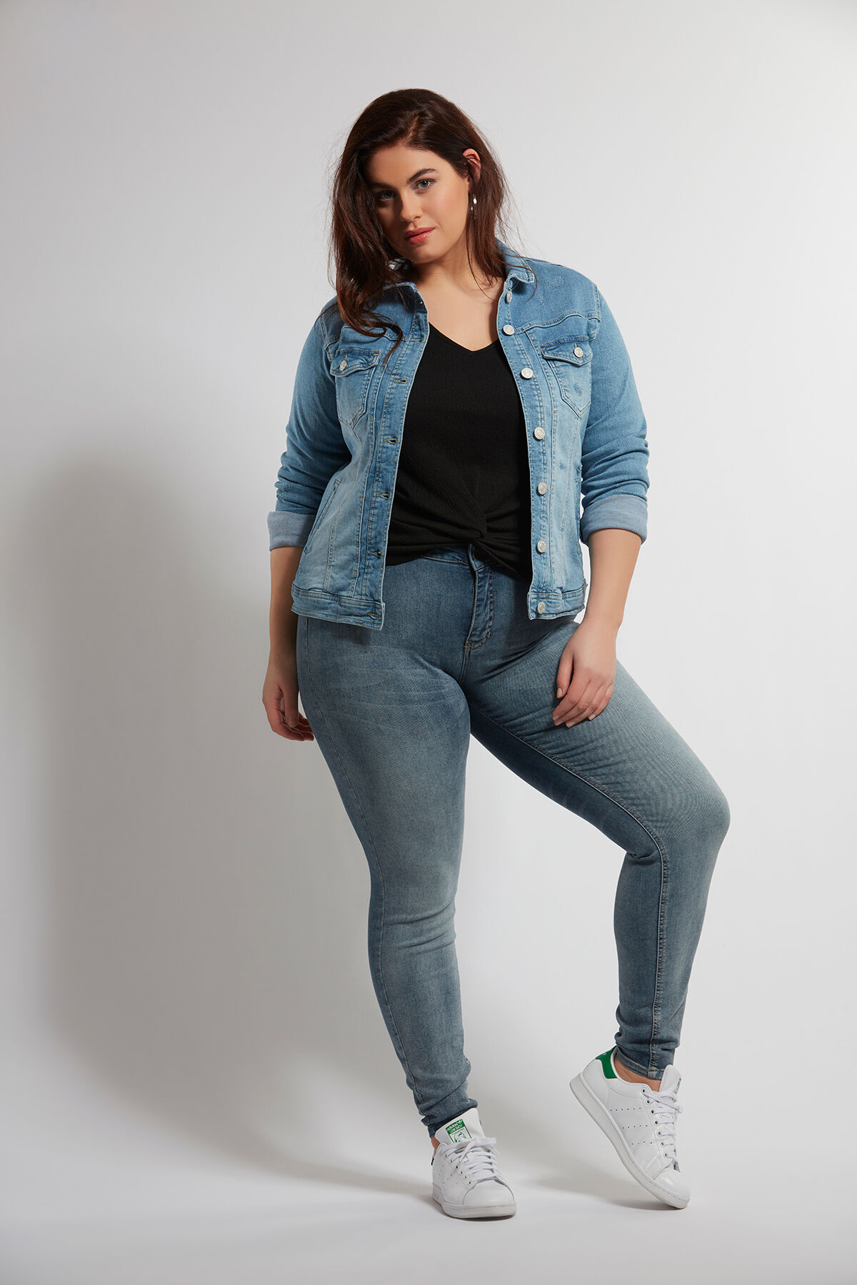 Camiseta de punto anudada image number 4