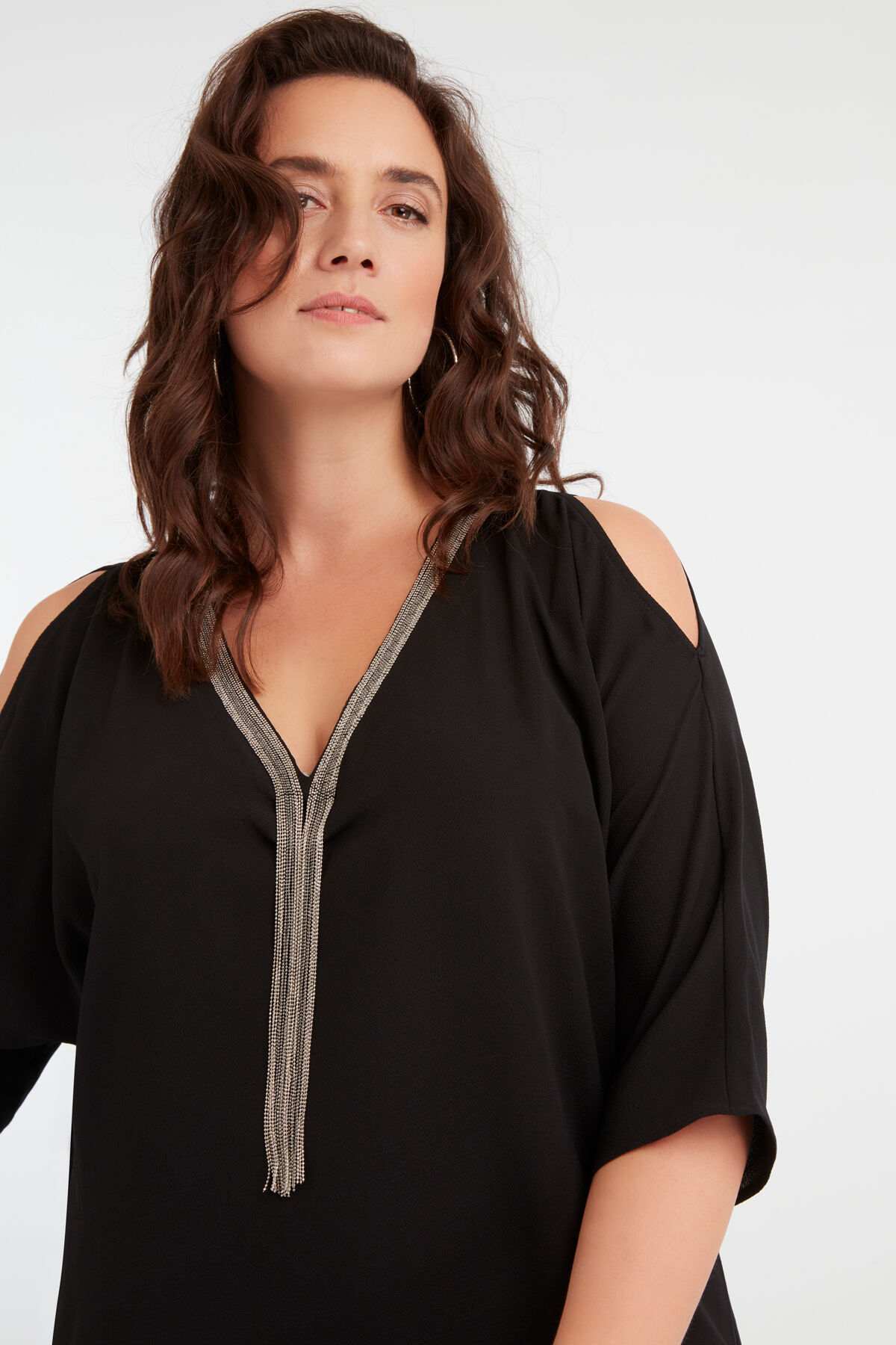 Blusa de hombros descubiertos image number 5