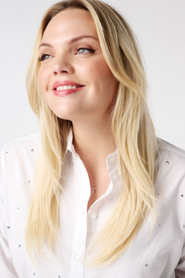 Blusa con tachuelas image number 4