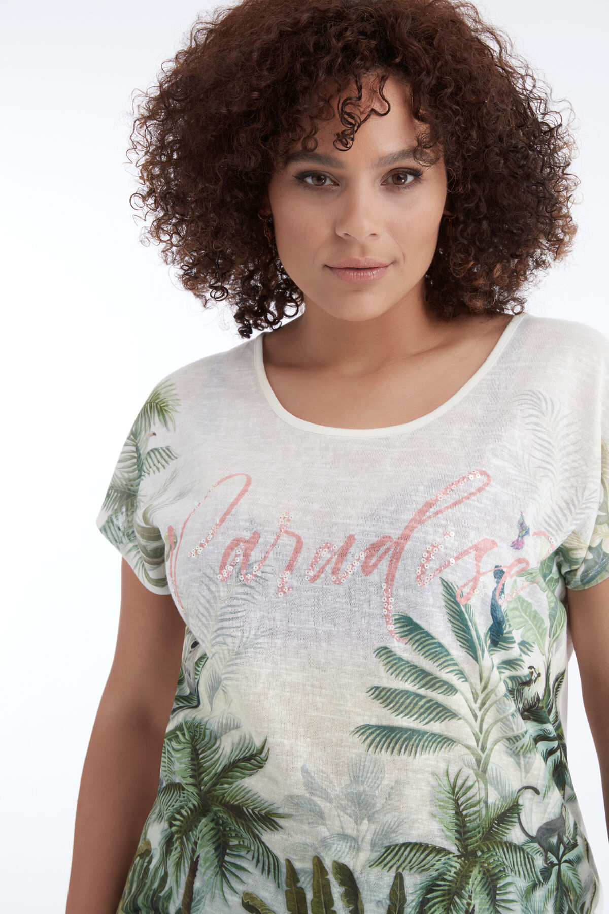 Camiseta con estampado paradis&iacute;aco image number 0