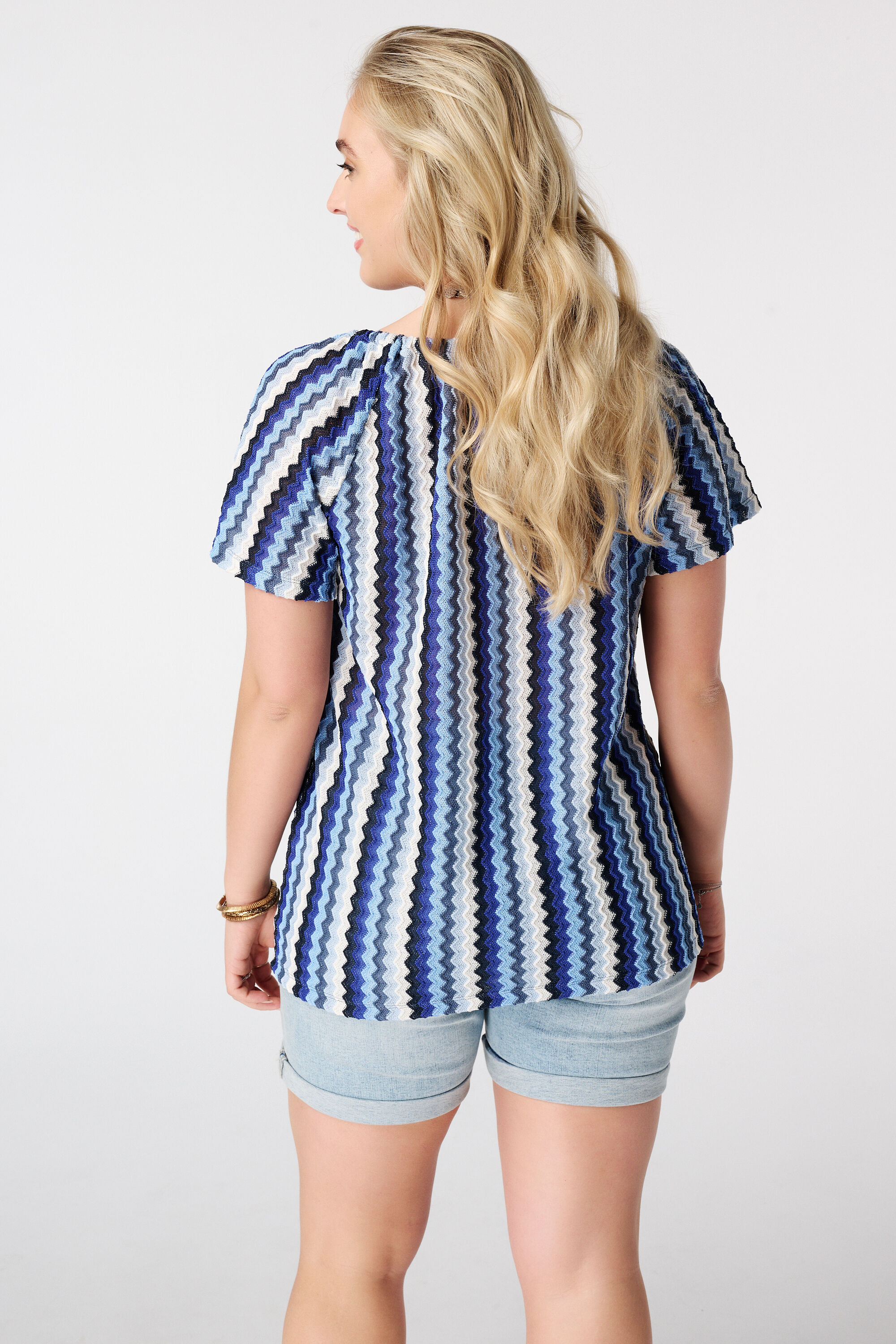 Top con estampado de zigzag image number 3