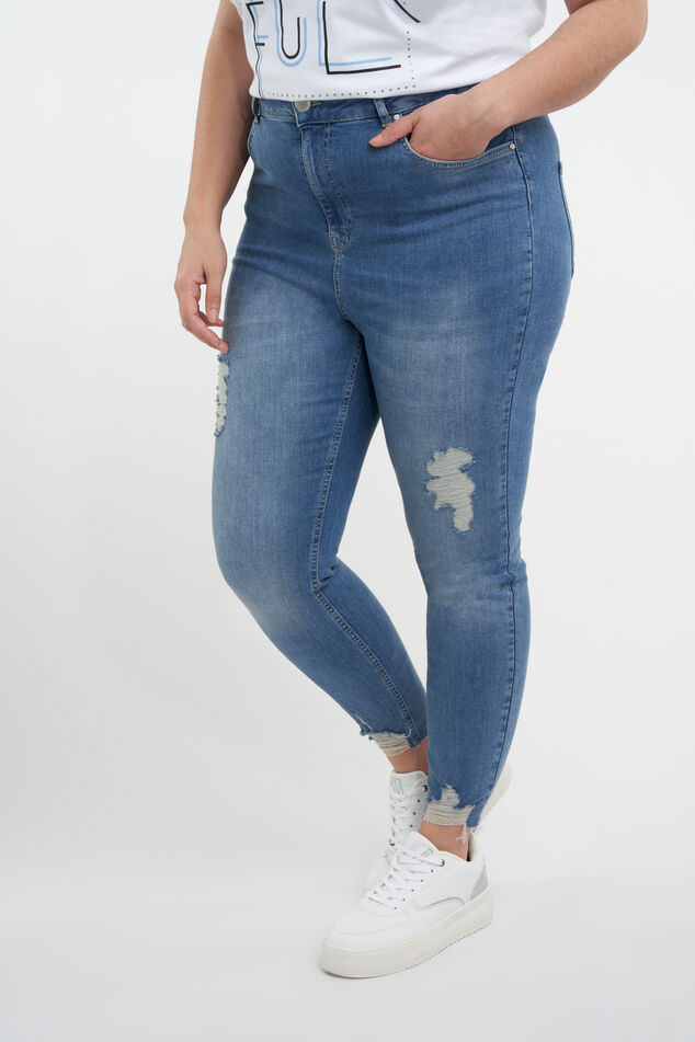 Vaqueros con detalles desgastados image number 5