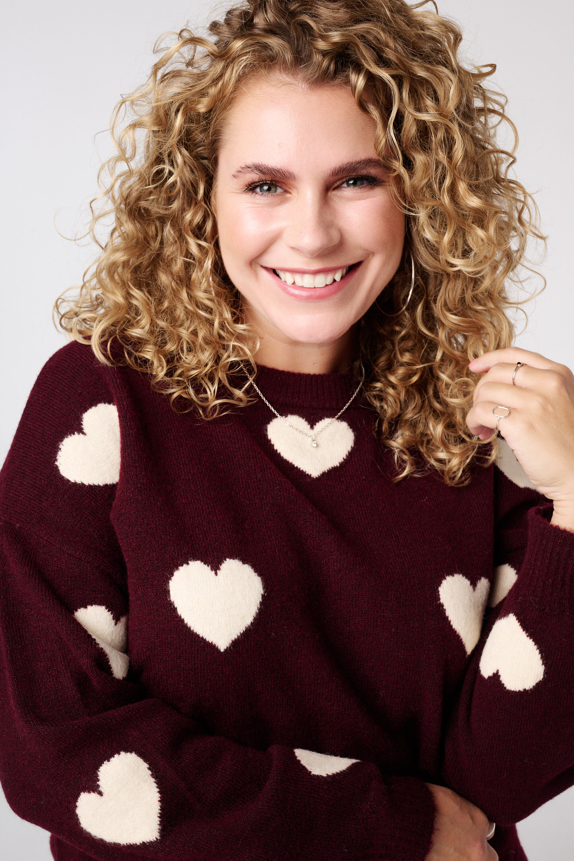 Jersey de punto fino con dise&ntilde;o de corazones image number 4