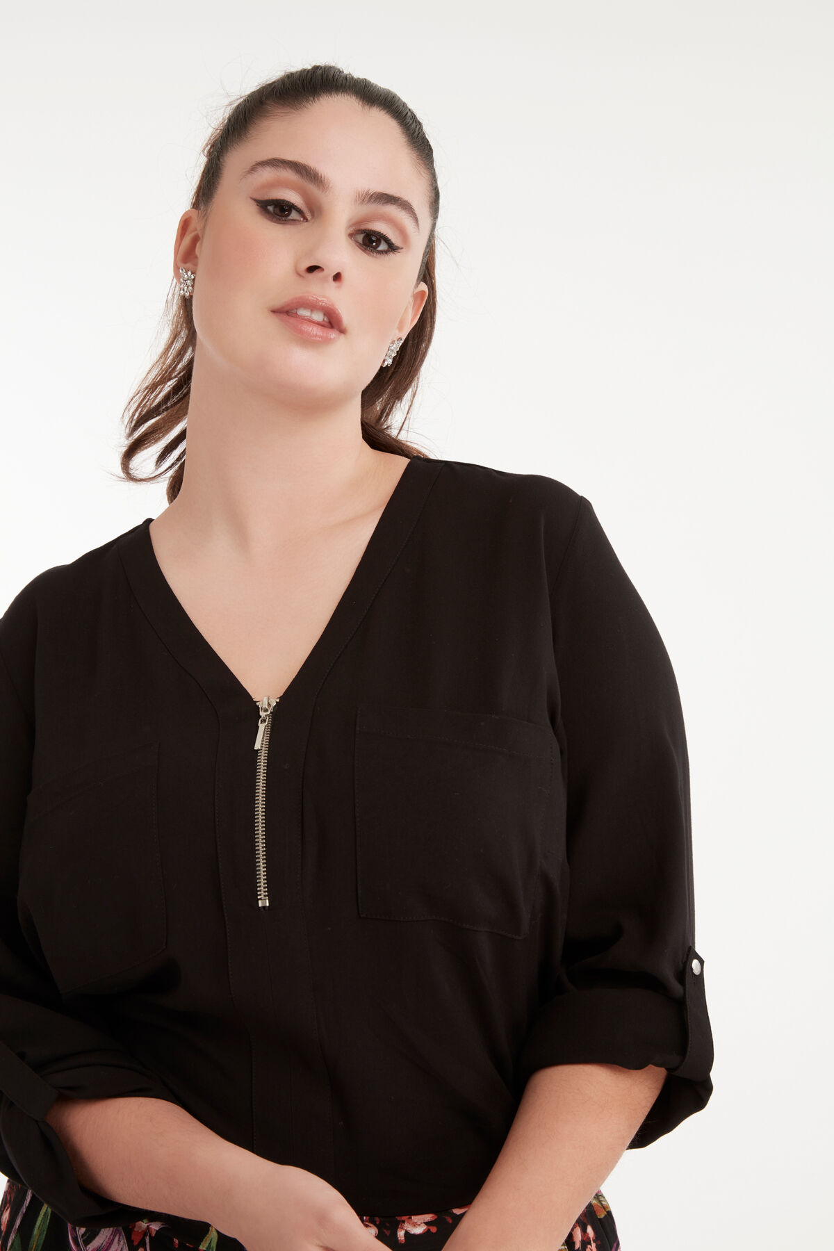 Blusa con cremallera image number 6