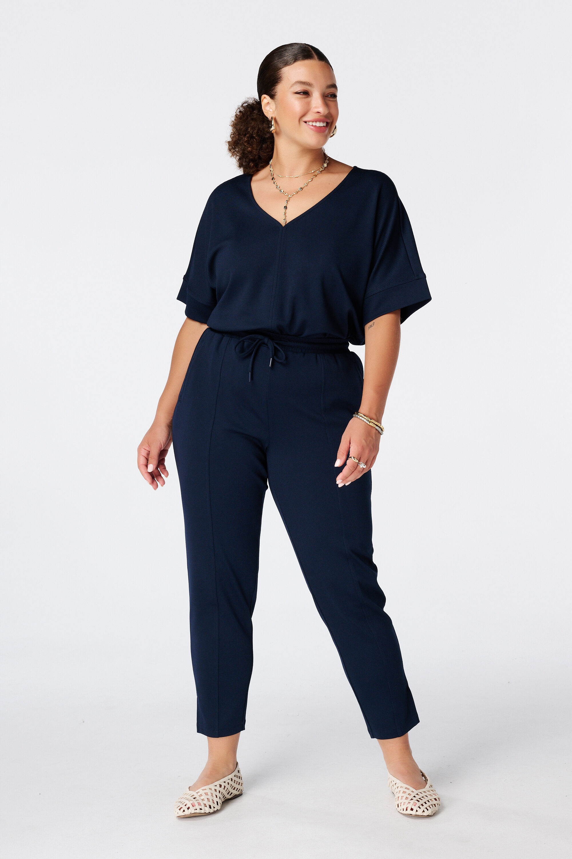 Pantalones con cord&oacute;n ajustable