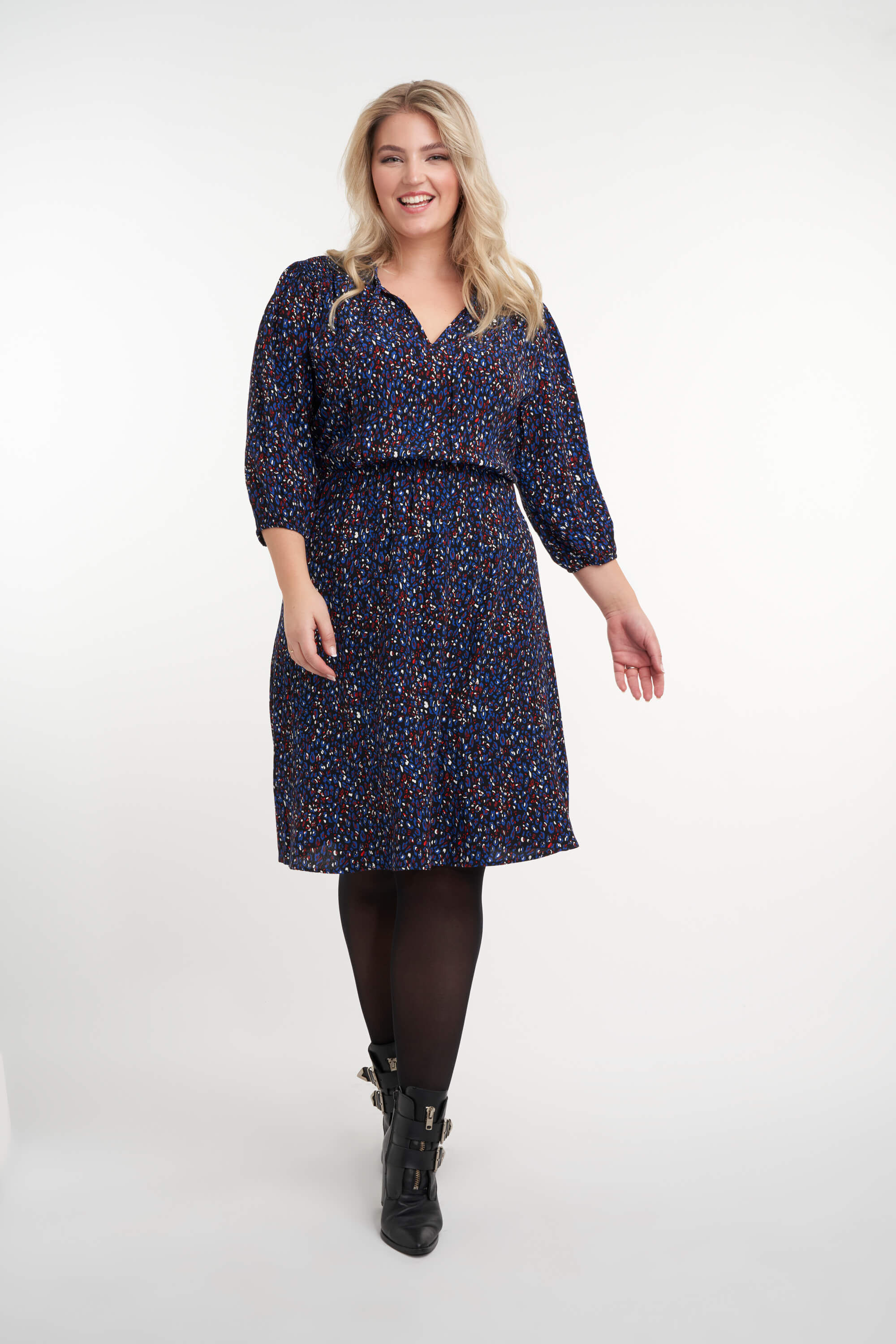 Vestido con estampado image number 5