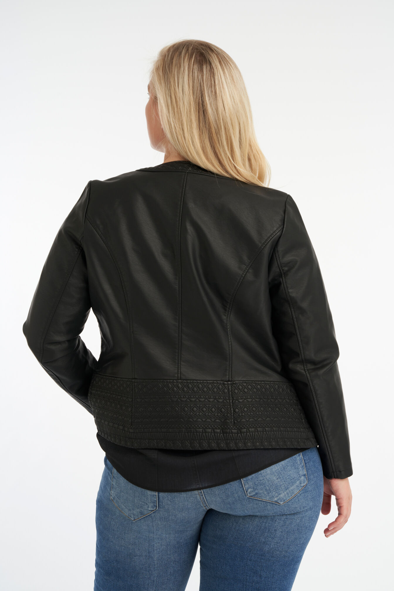 Chaqueta motera de cuero sint&eacute;tico con cuello redondo image number 3