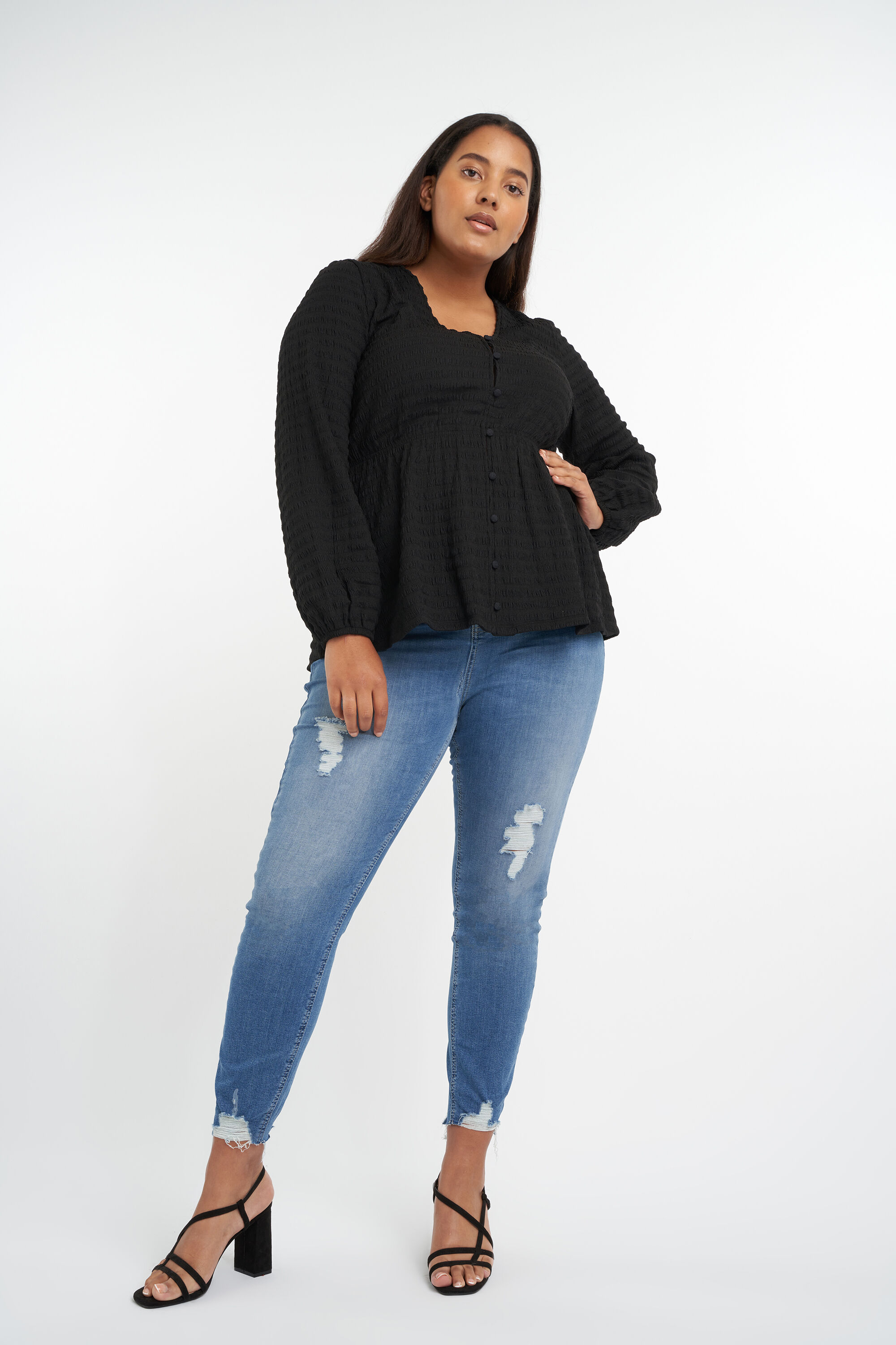 Top con escote en V   image number 4