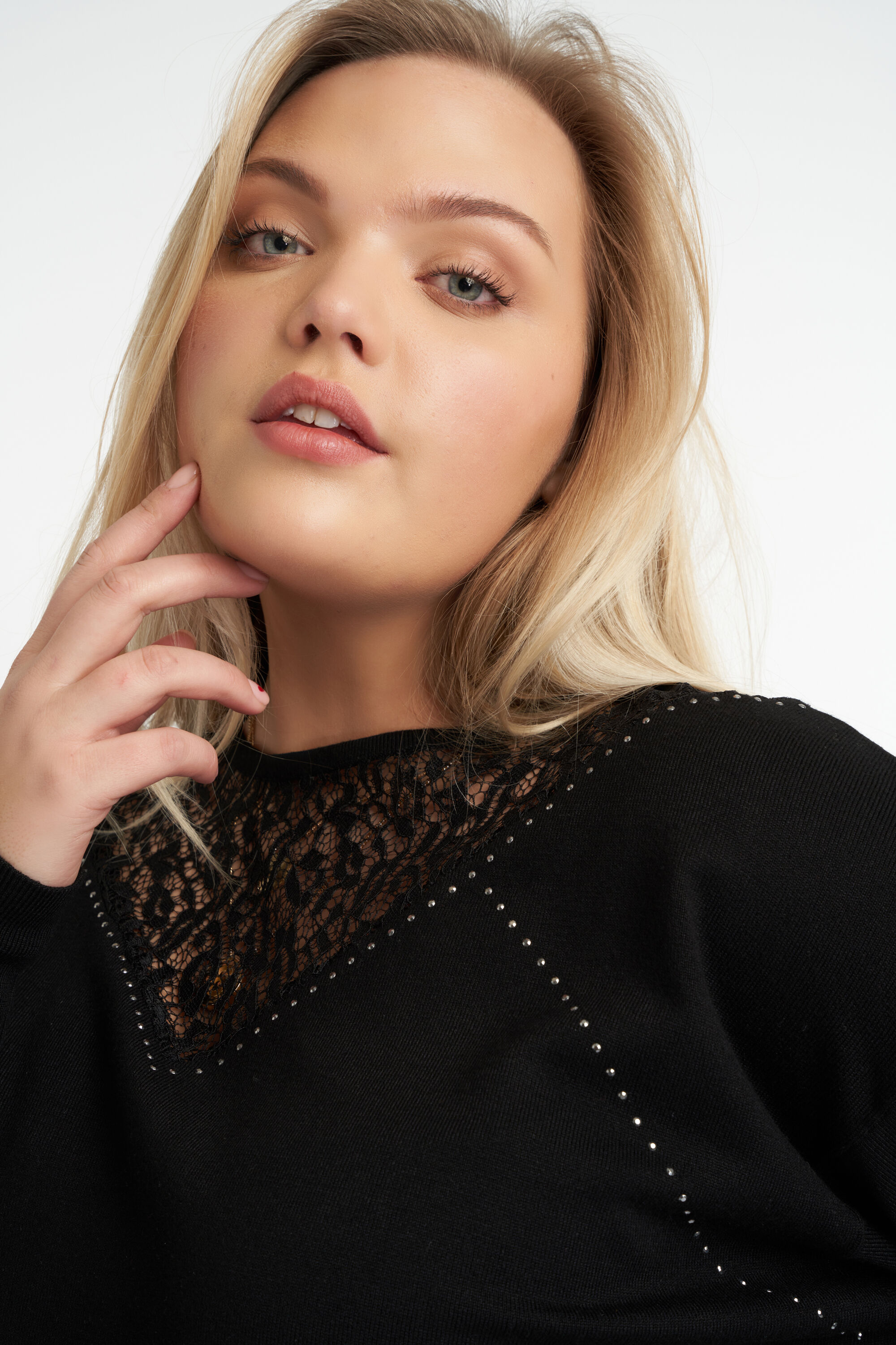 Top de ganchillo con patr&oacute;n calado y cintura con cord&oacute;n image number 4