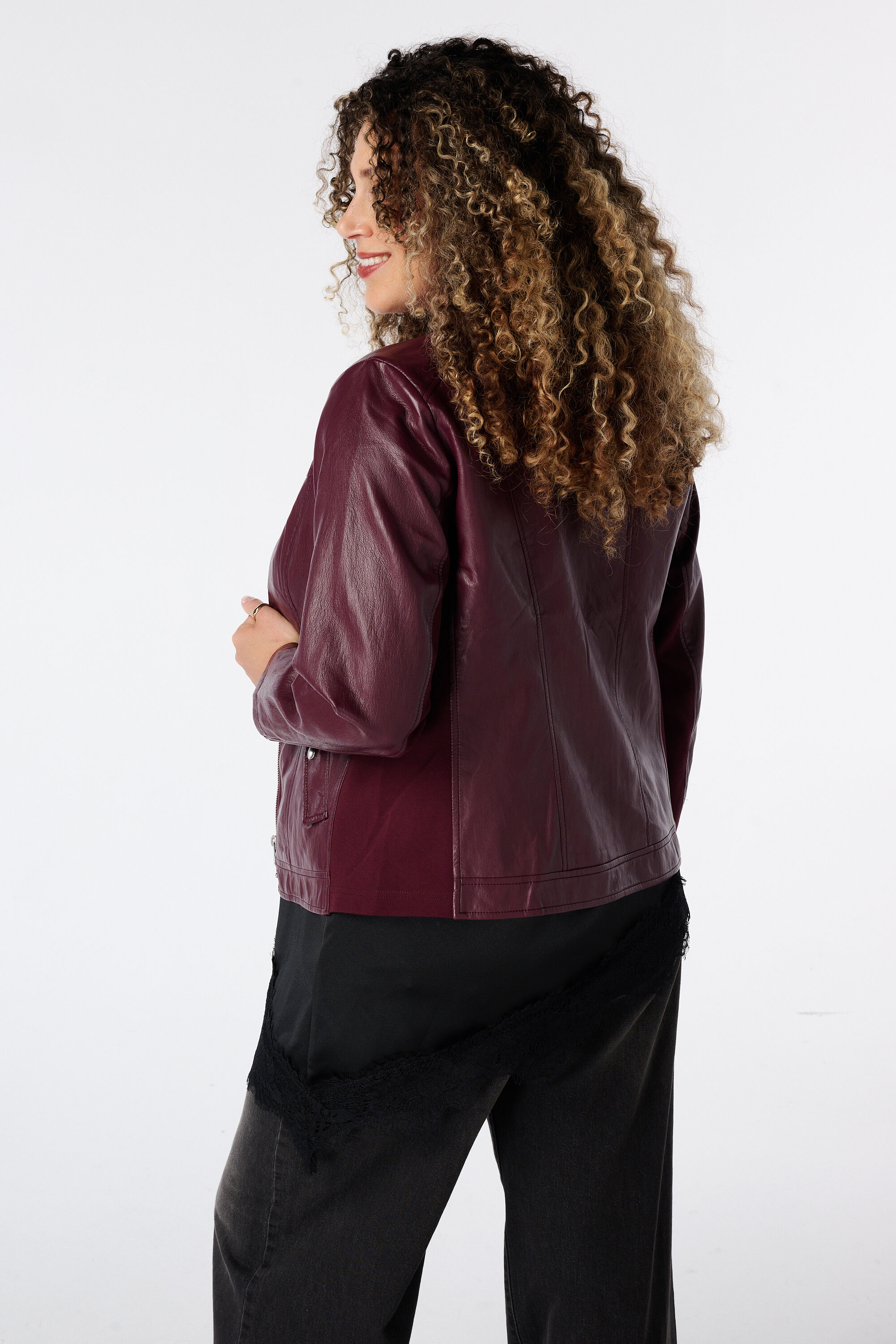Chaqueta de piel sint&eacute;tica image number 3