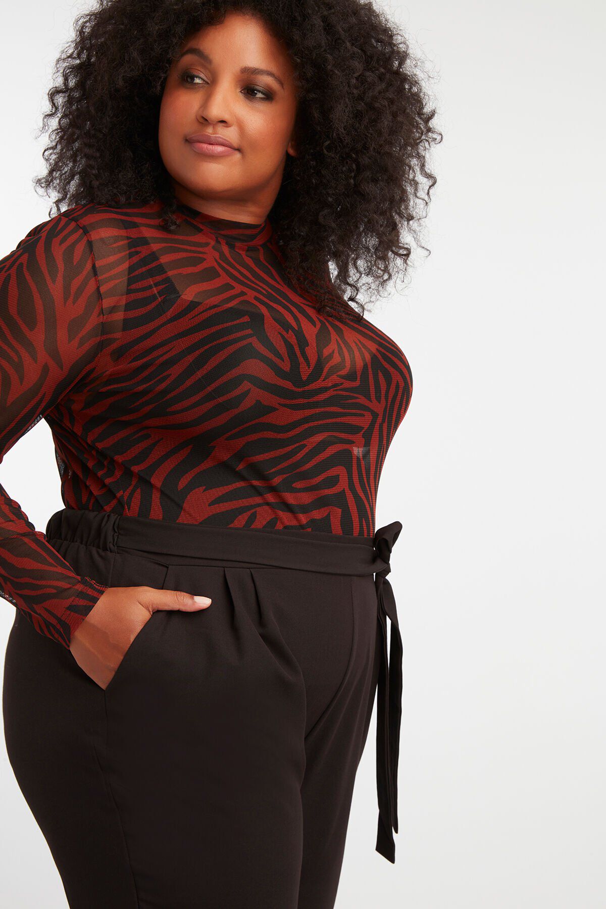 Top transparente image number 6