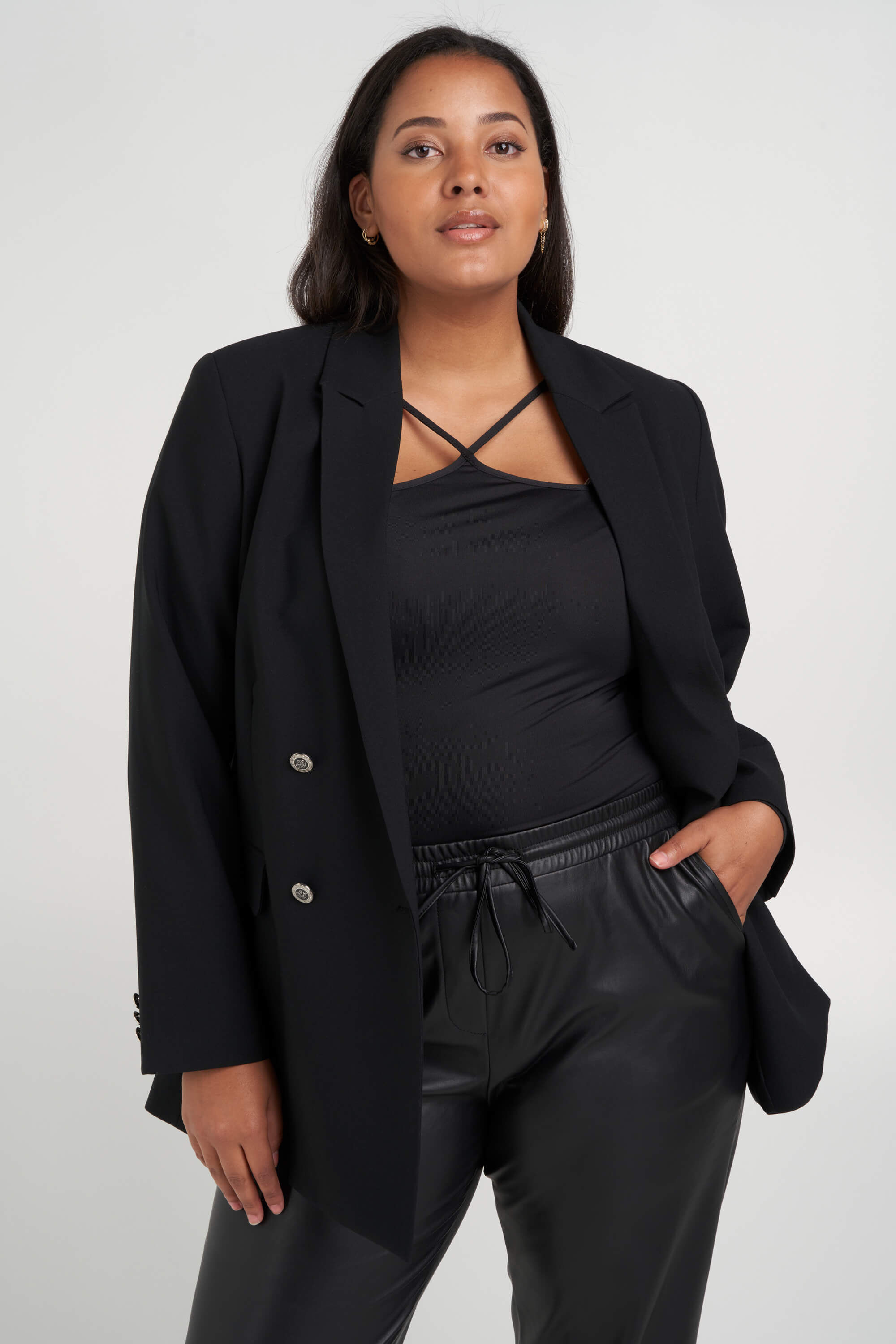 Body con tirantes cruzados. image number 6