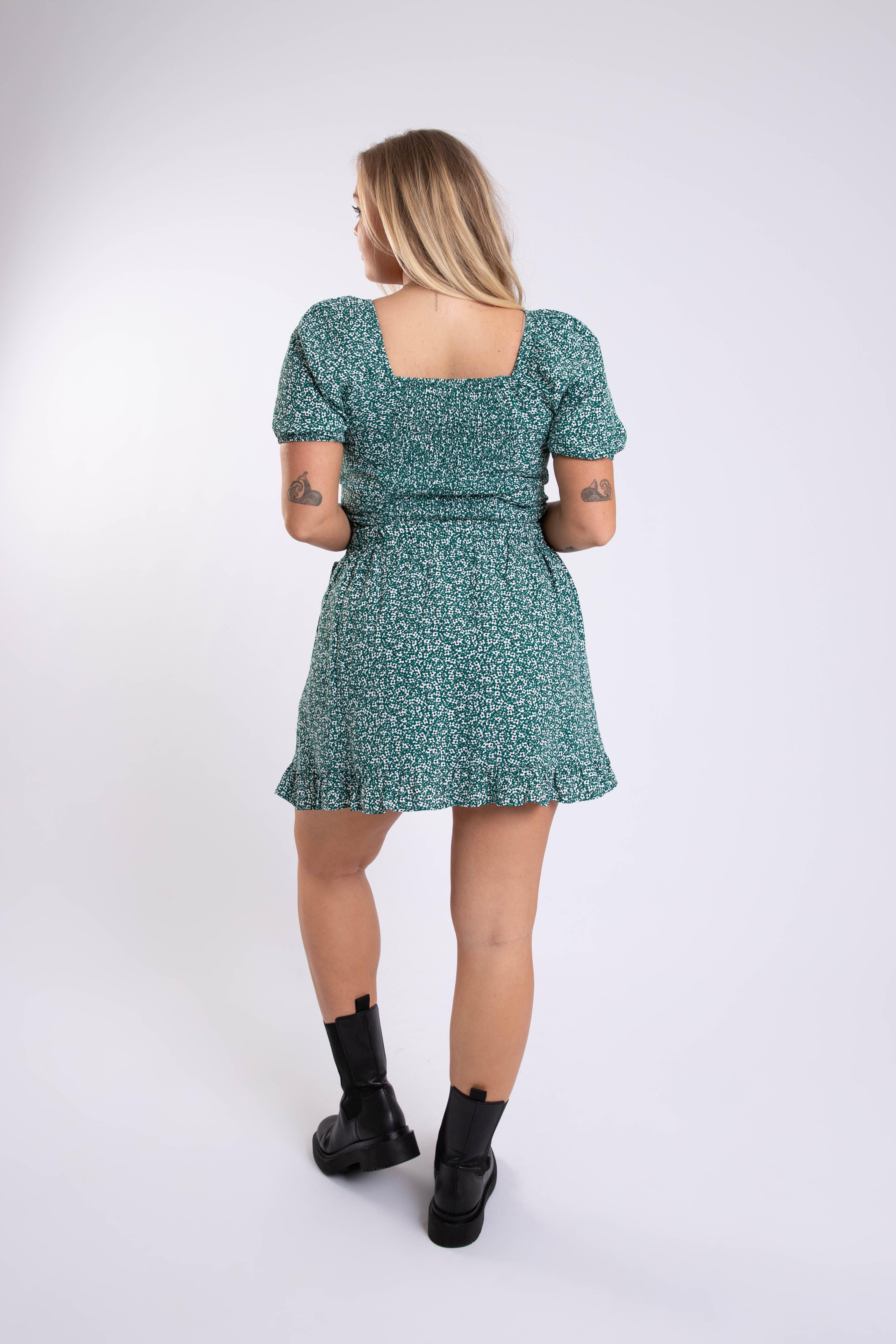 Skort con estampado floral  image number 4