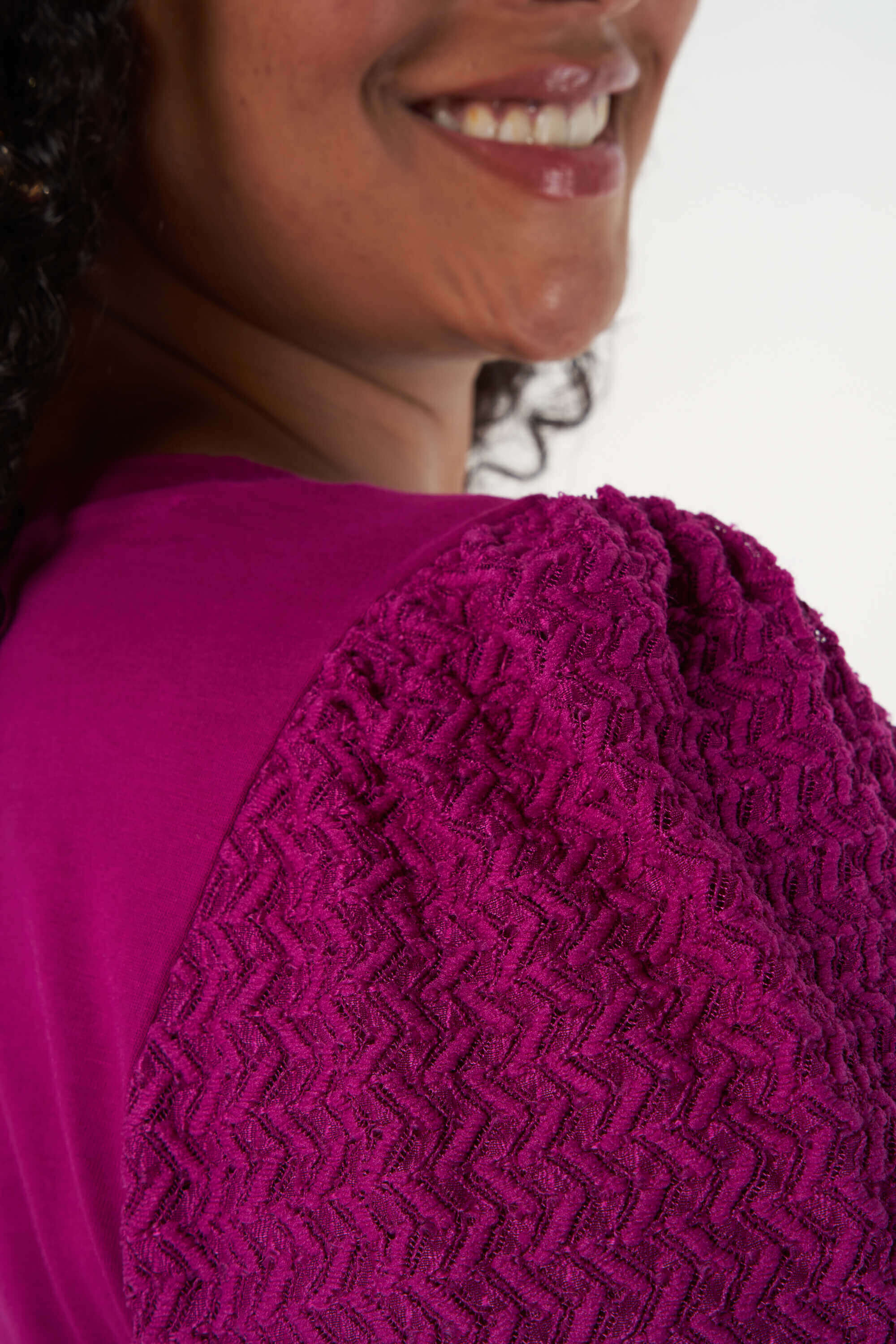 Top con manga con textura image number 4