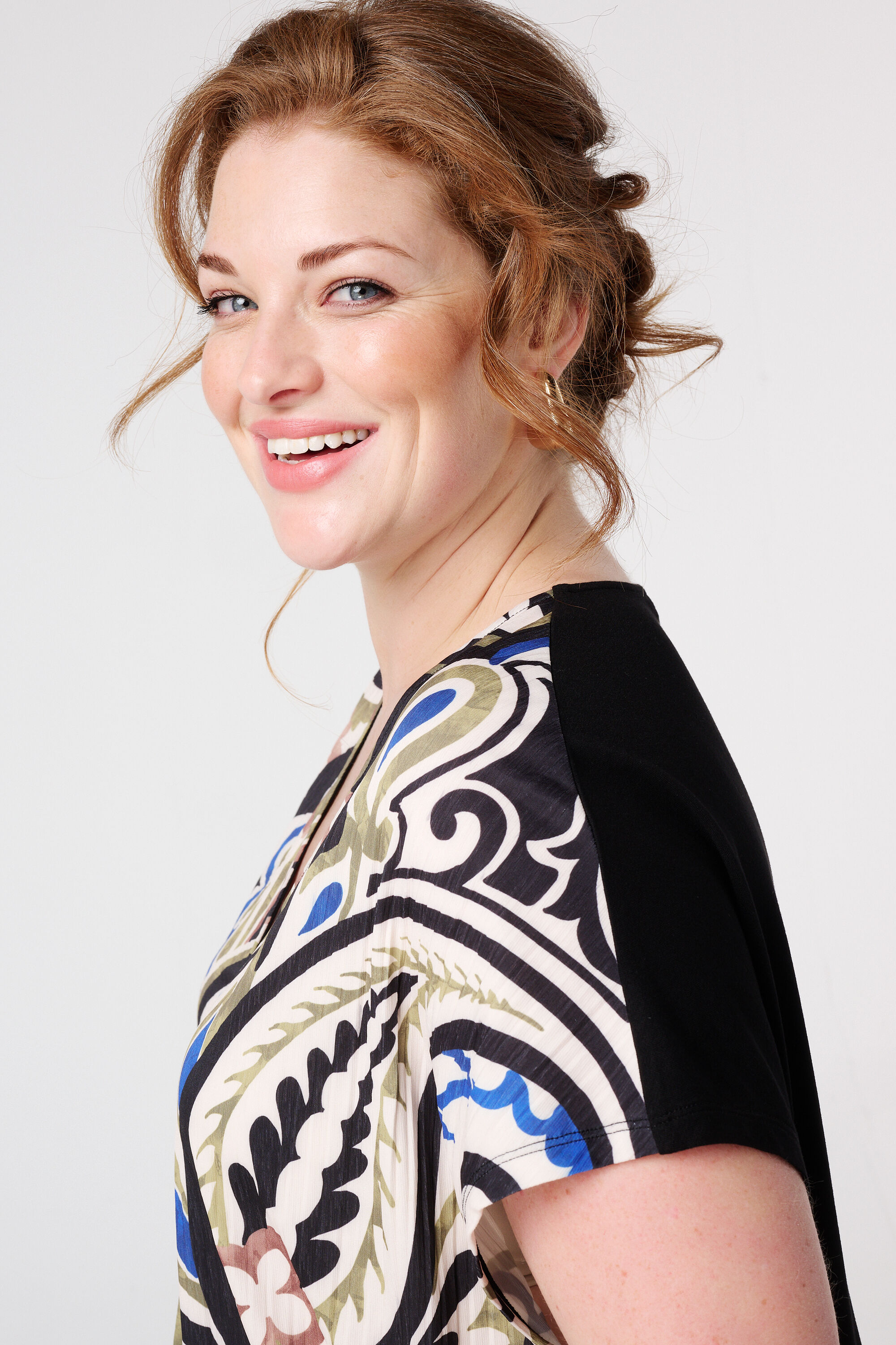 Top con textura y escote en V image number 4