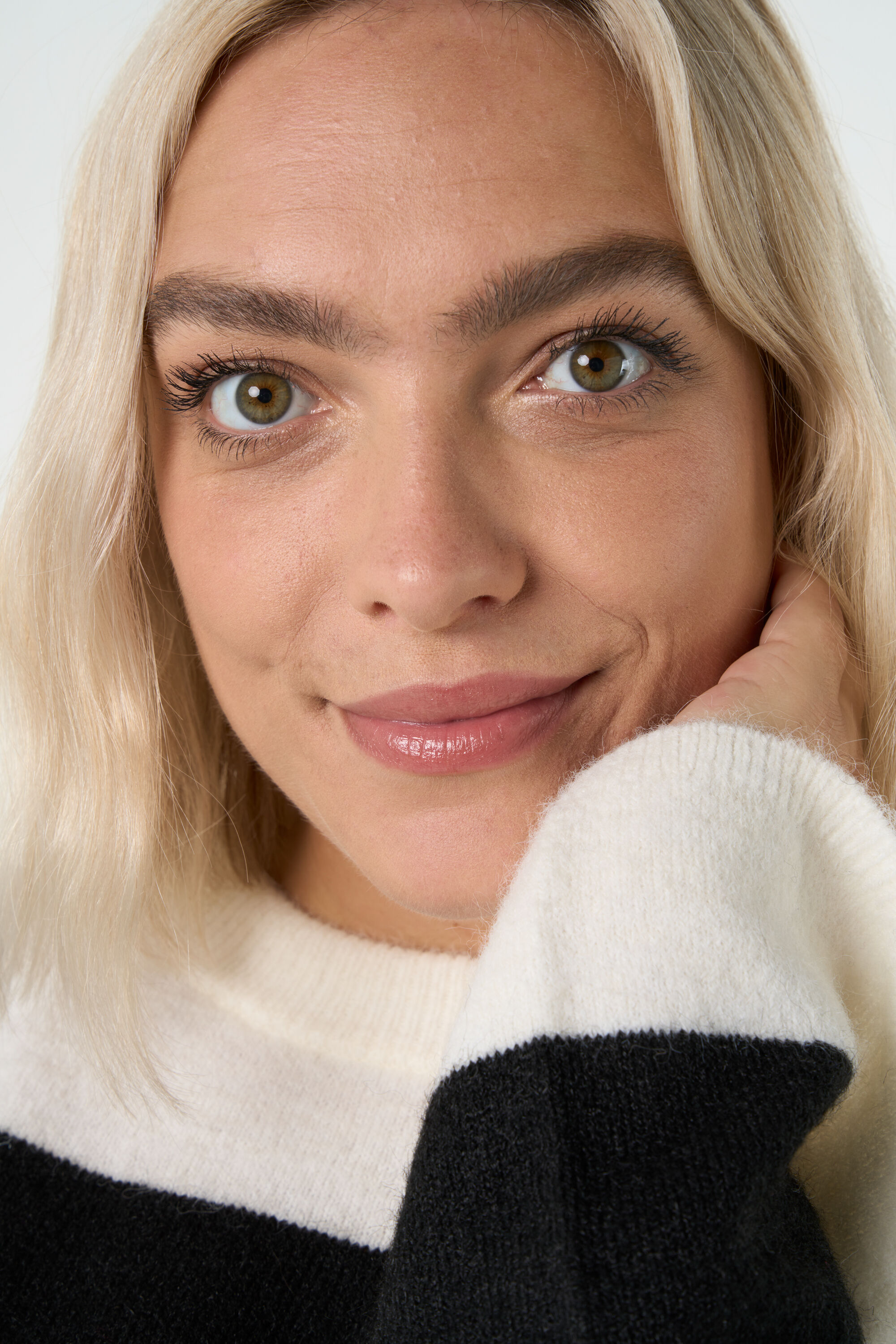 Su&eacute;ter de rayas  image number 5