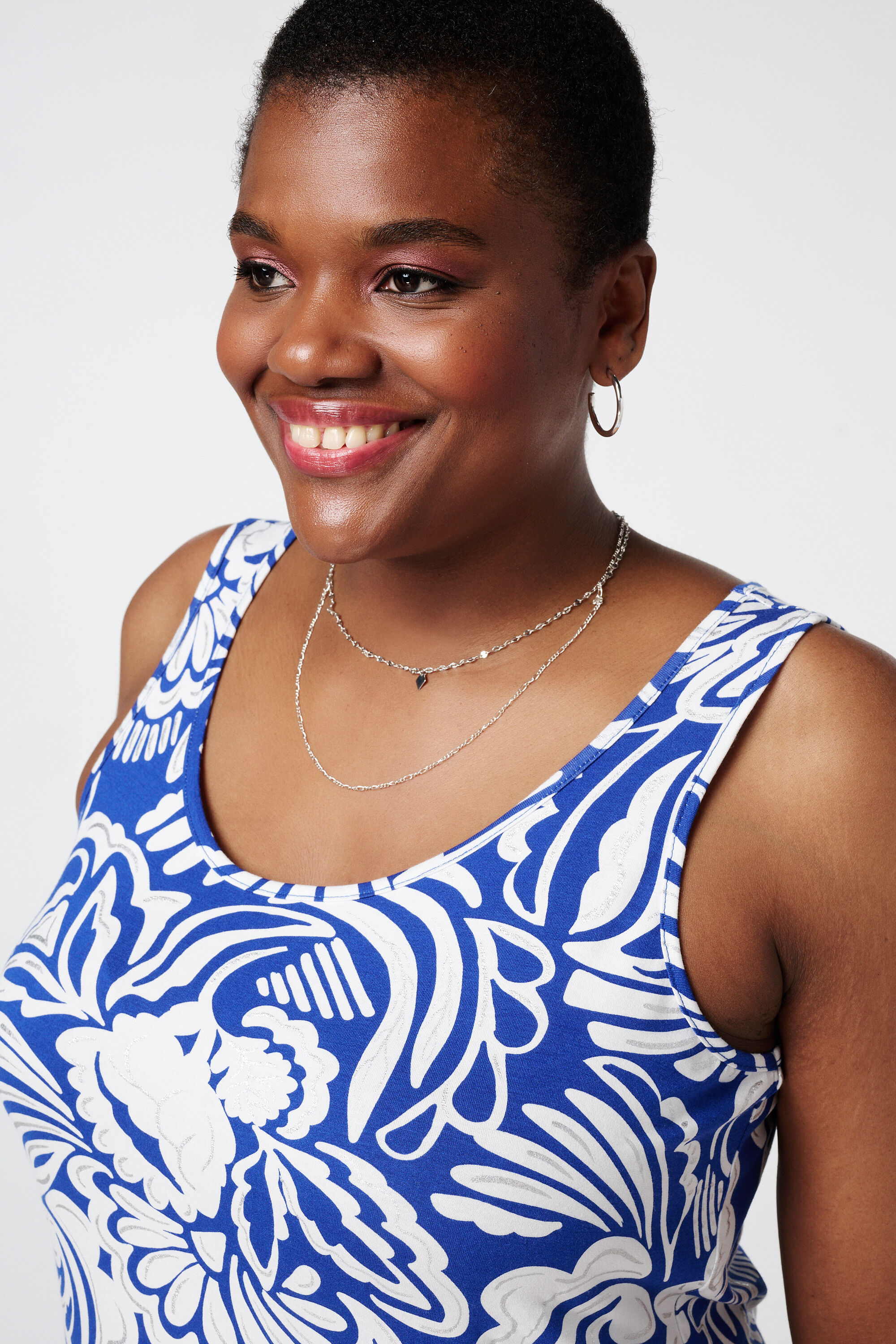 Vestido largo con detalles met&aacute;licos image number 4