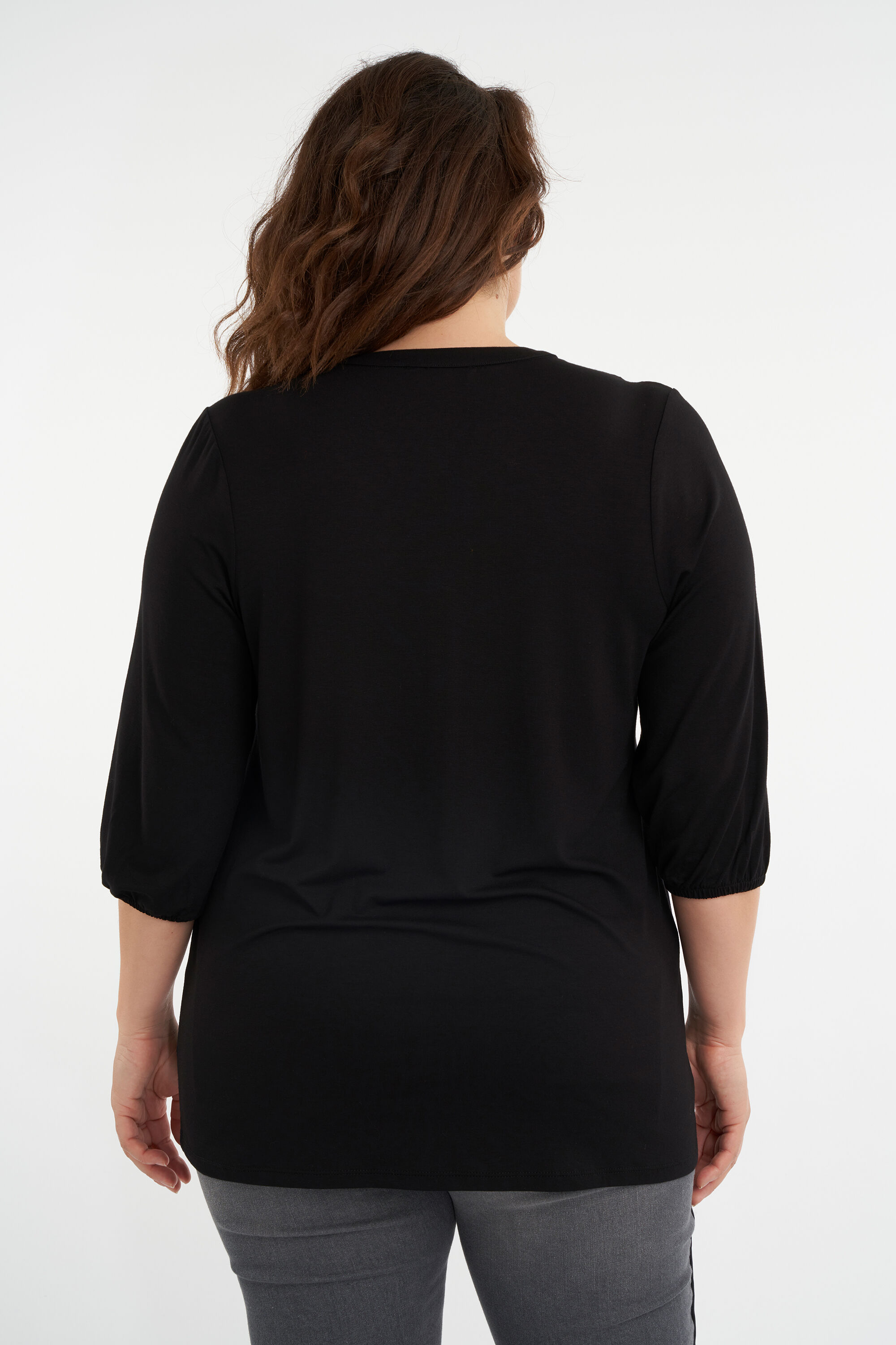 Top con cremallera decorativa image number 3