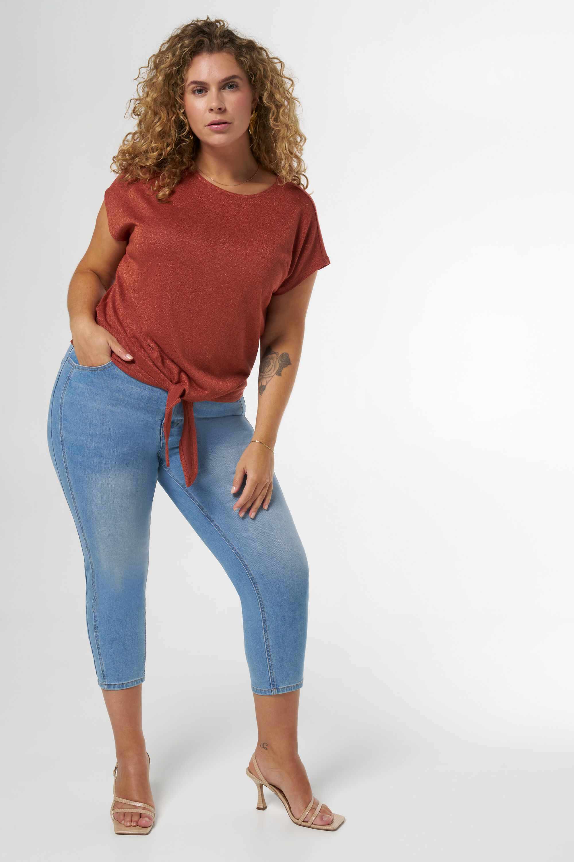 Top con bot&oacute;n como detalle image number 5