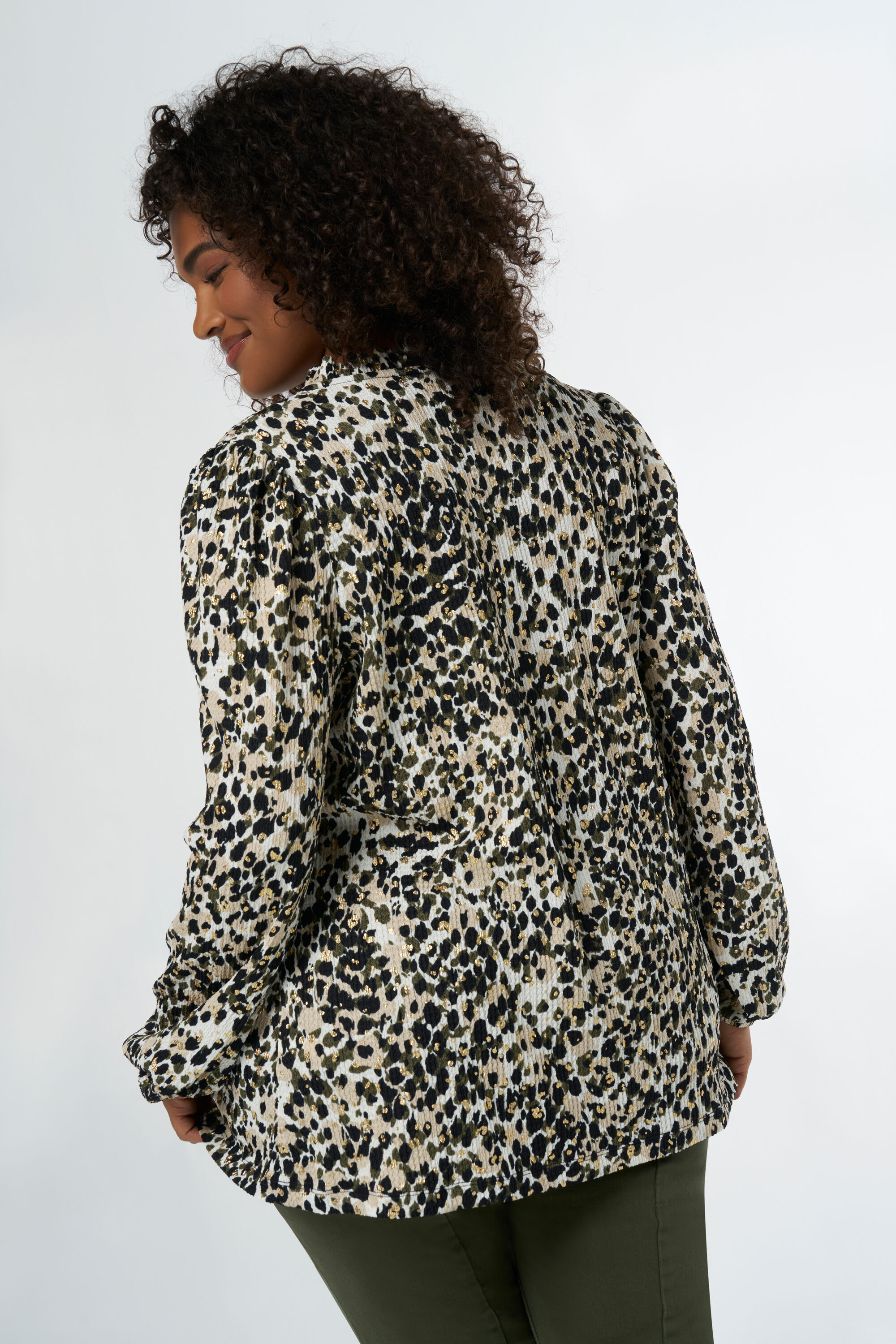 Blusa con animal print image number 3