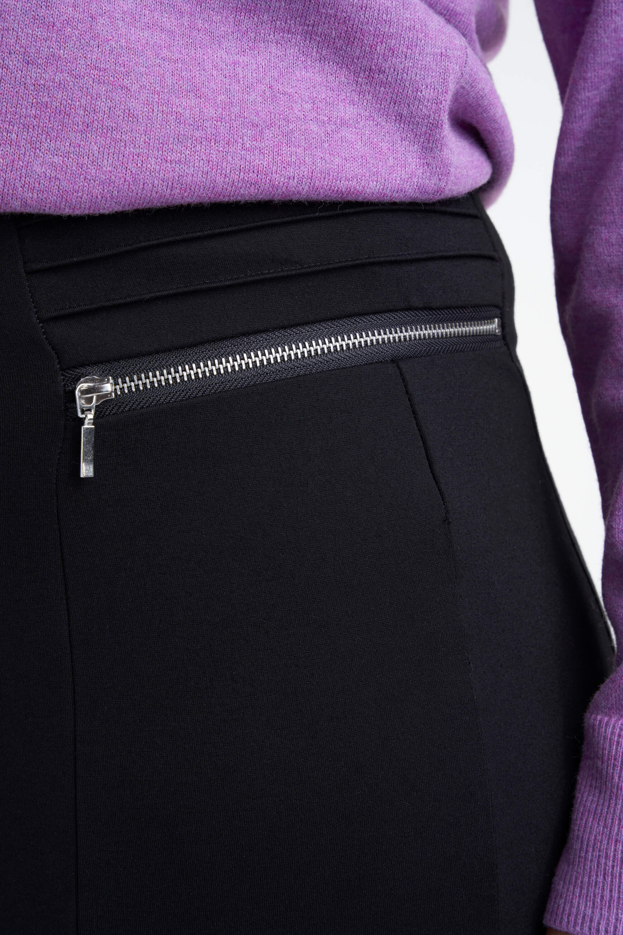 Tregging con cremalleras de adorno image number 5