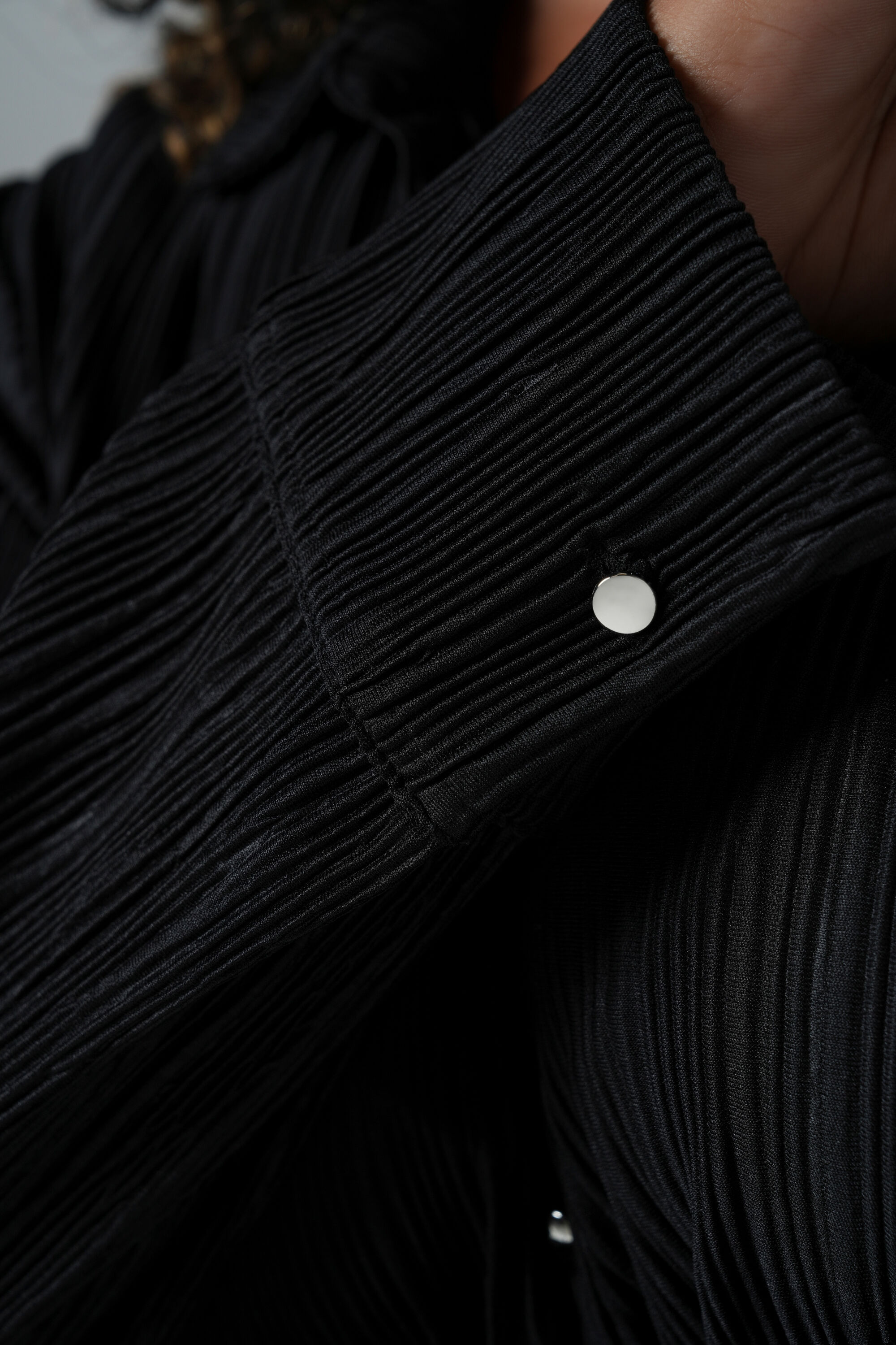 Blusa plisada image number 4