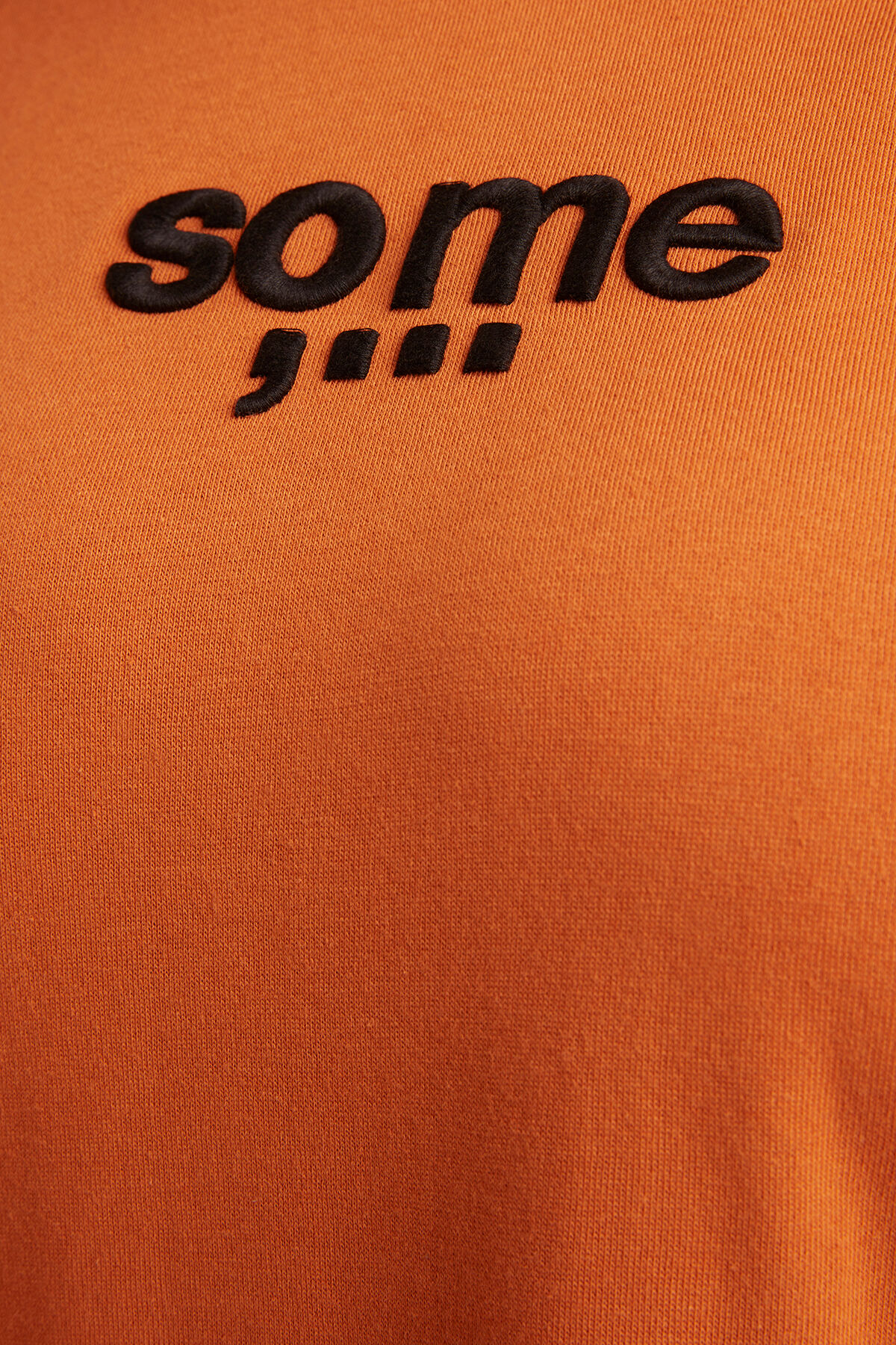 Vestido tipo jersey con capucha image number 6