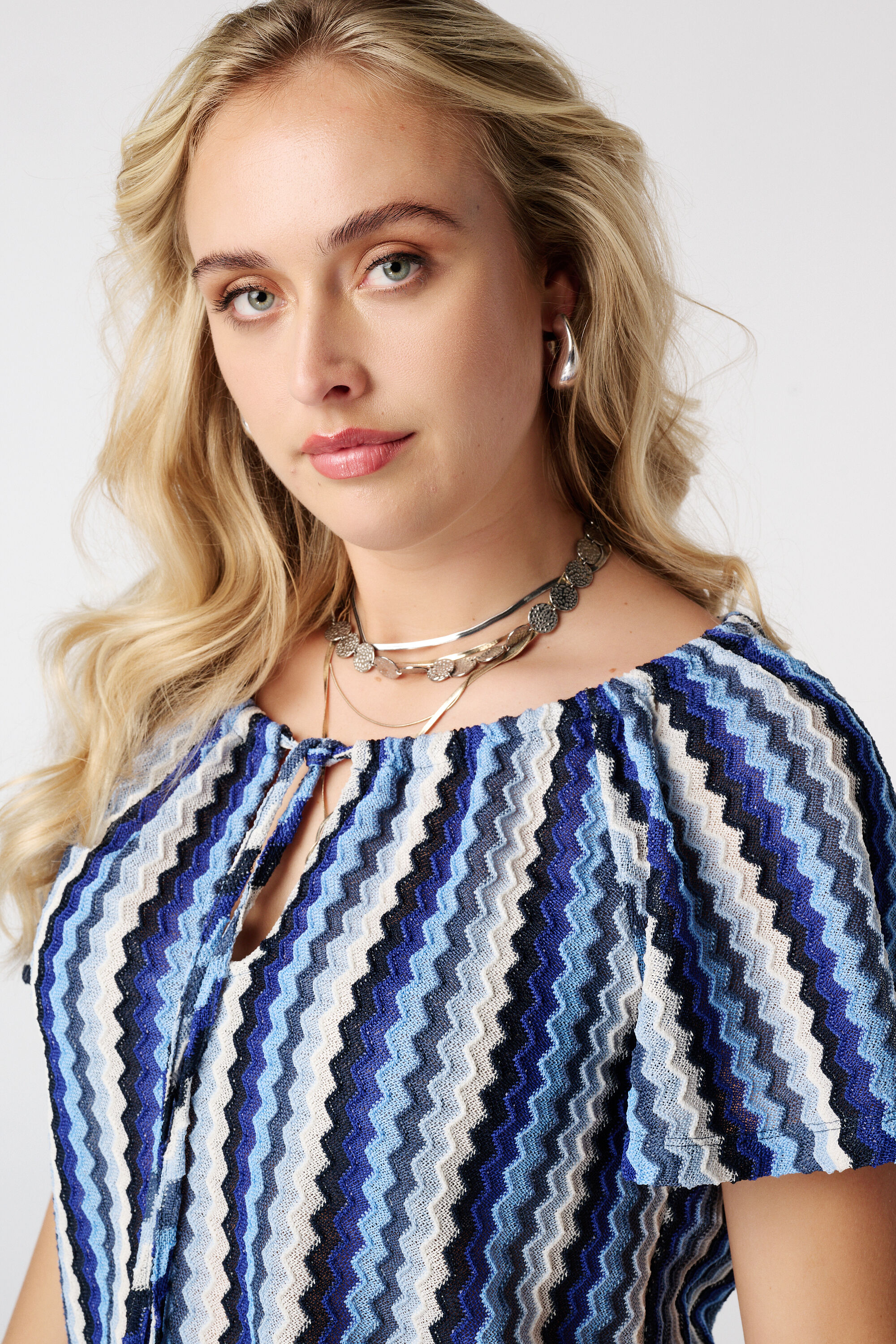 Top con estampado de zigzag image number 4