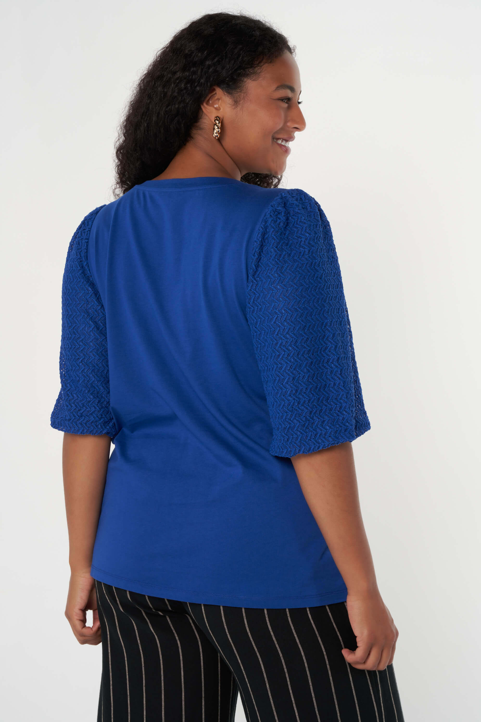 Top con manga con textura image number 3
