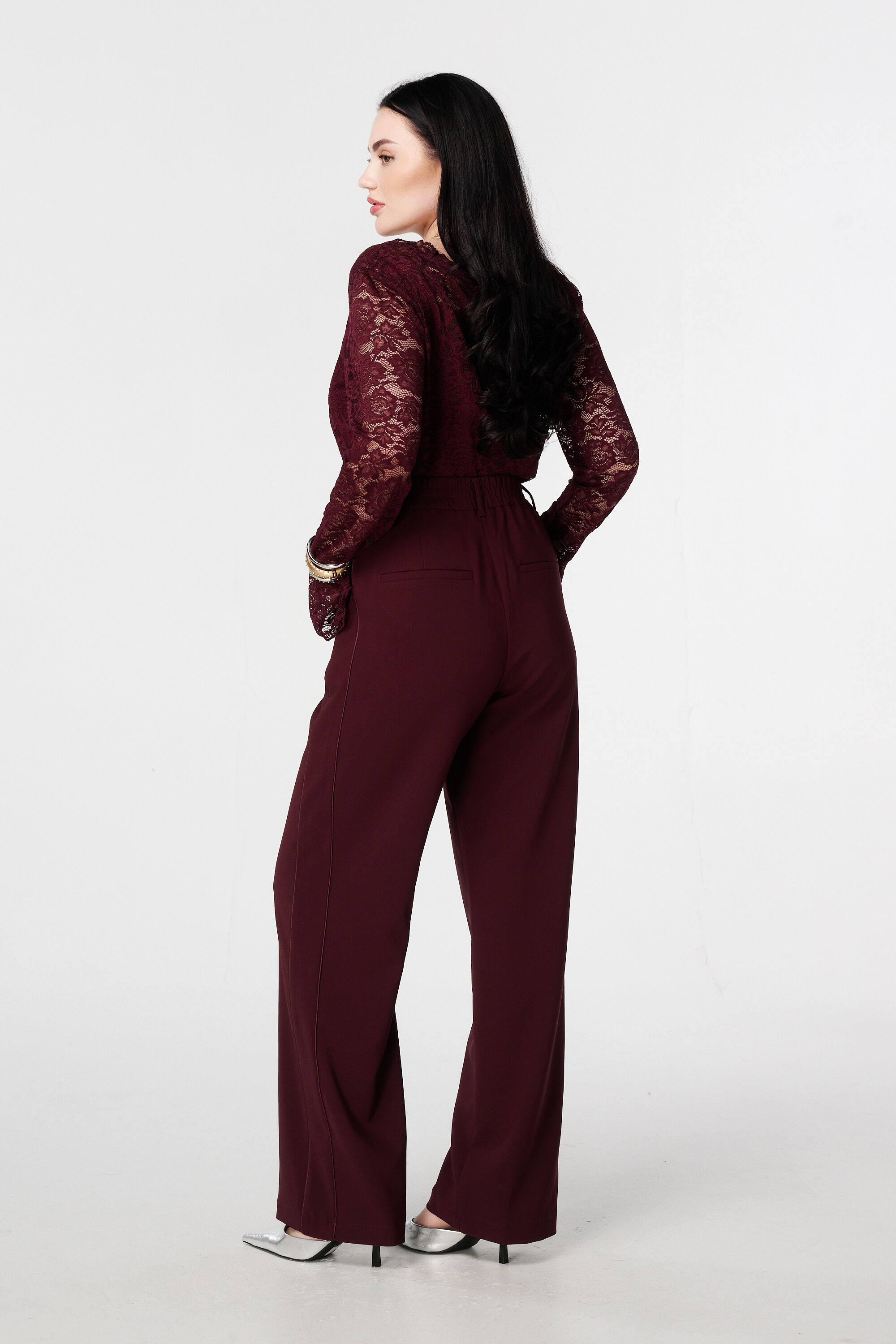 Pantal&oacute;n con hebilla dorada image number 3