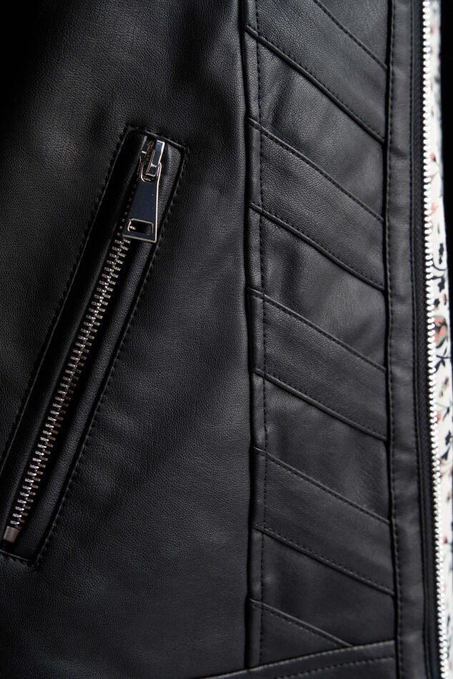 Cazadora biker de cuero sintético image number 4