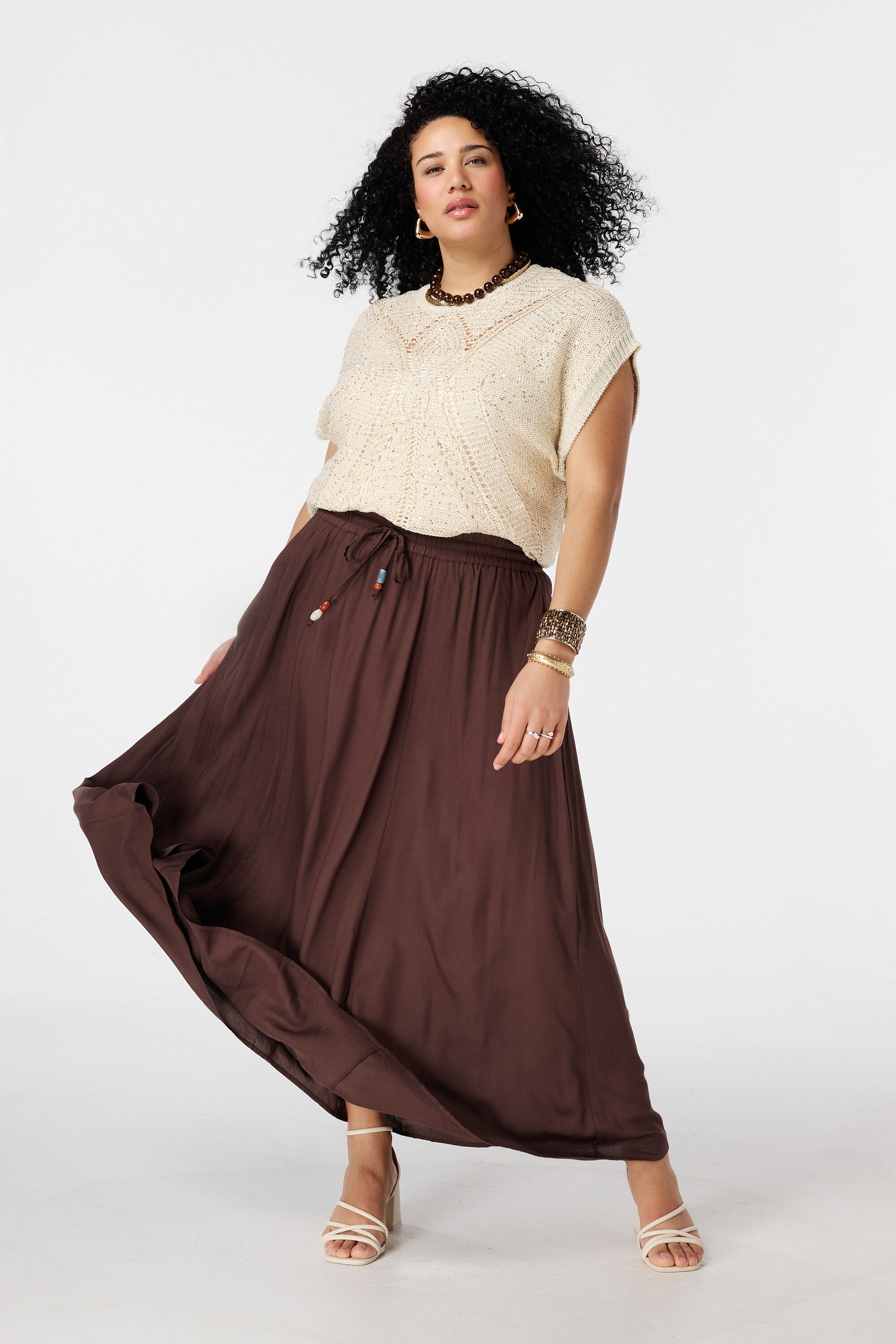 Top de ganchillo con cuentas image number 5