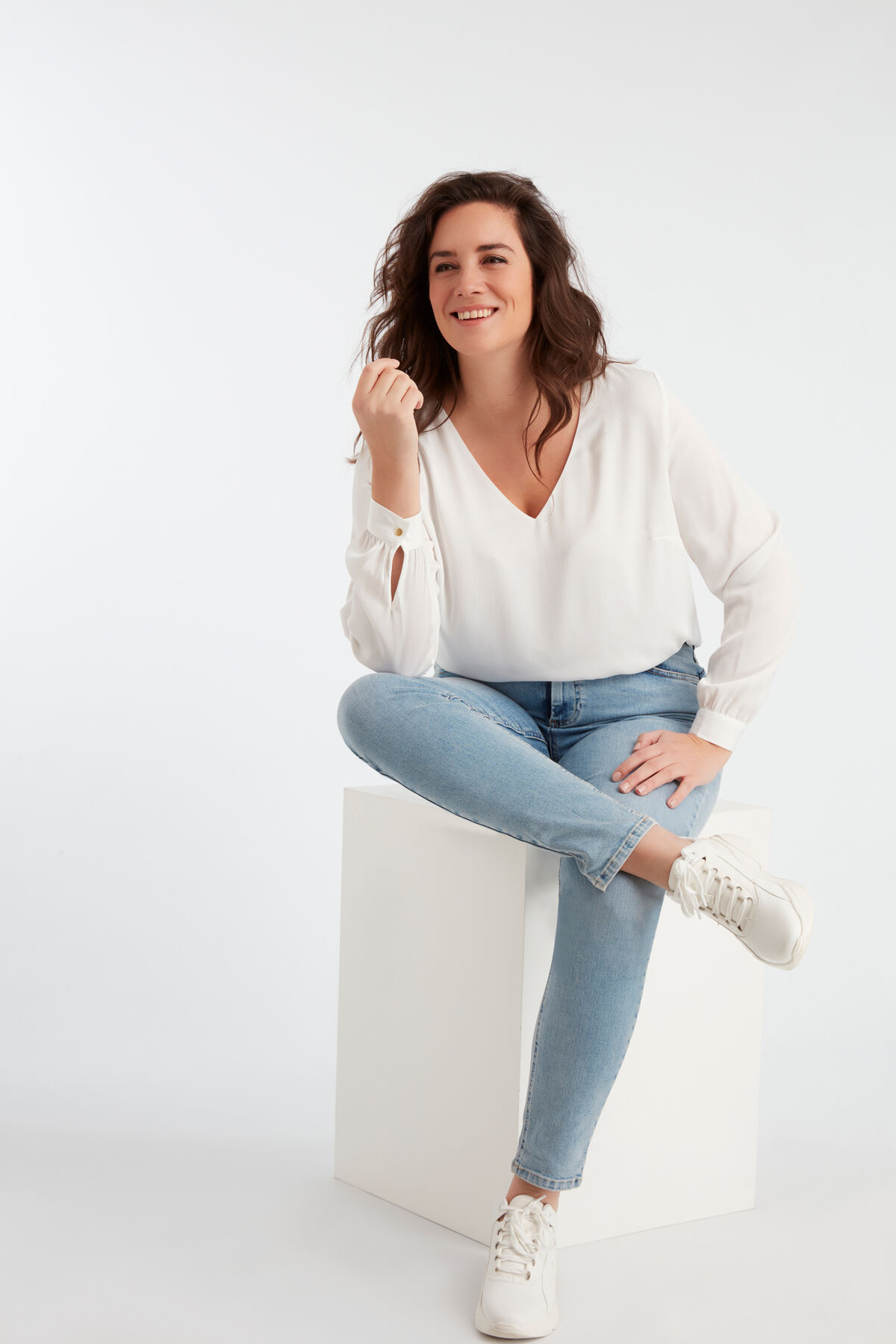 Vaqueros de pernera estrecha IRIS image number 6