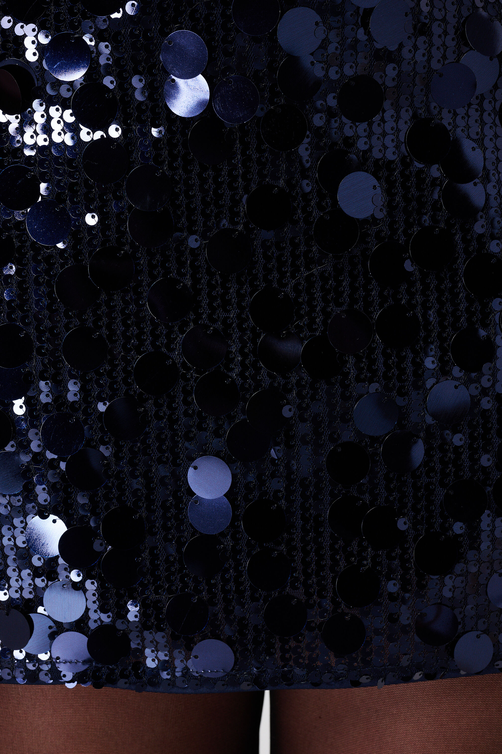 Falda con lentejuelas y elasticidad image number 4