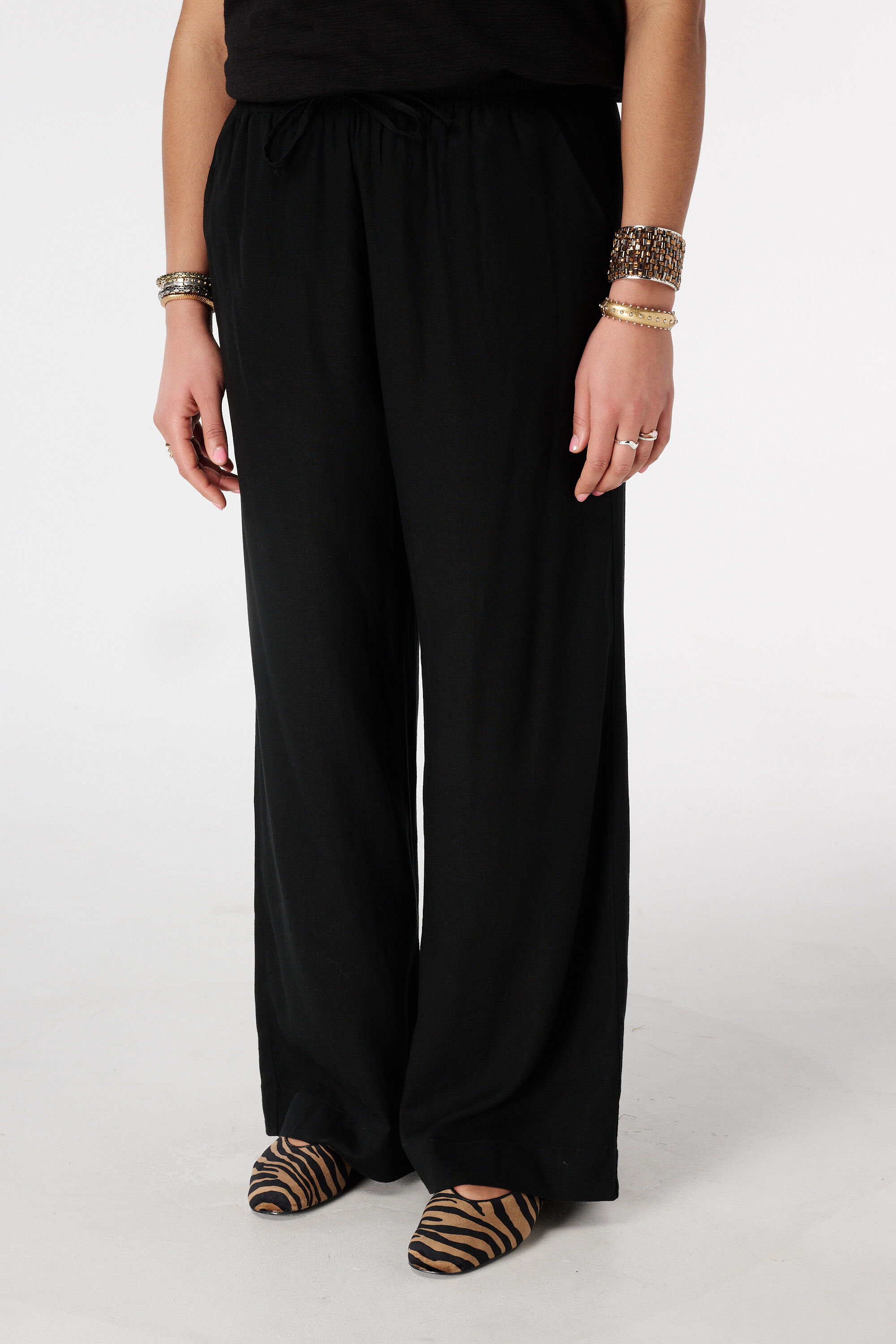 Pantal&oacute;n de lino image number 5