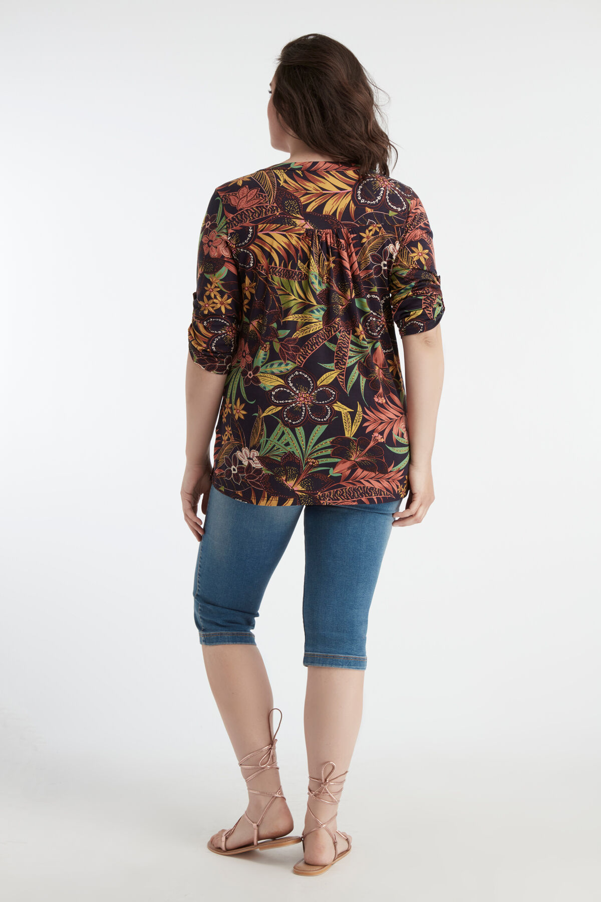 Top con estampado image number 4